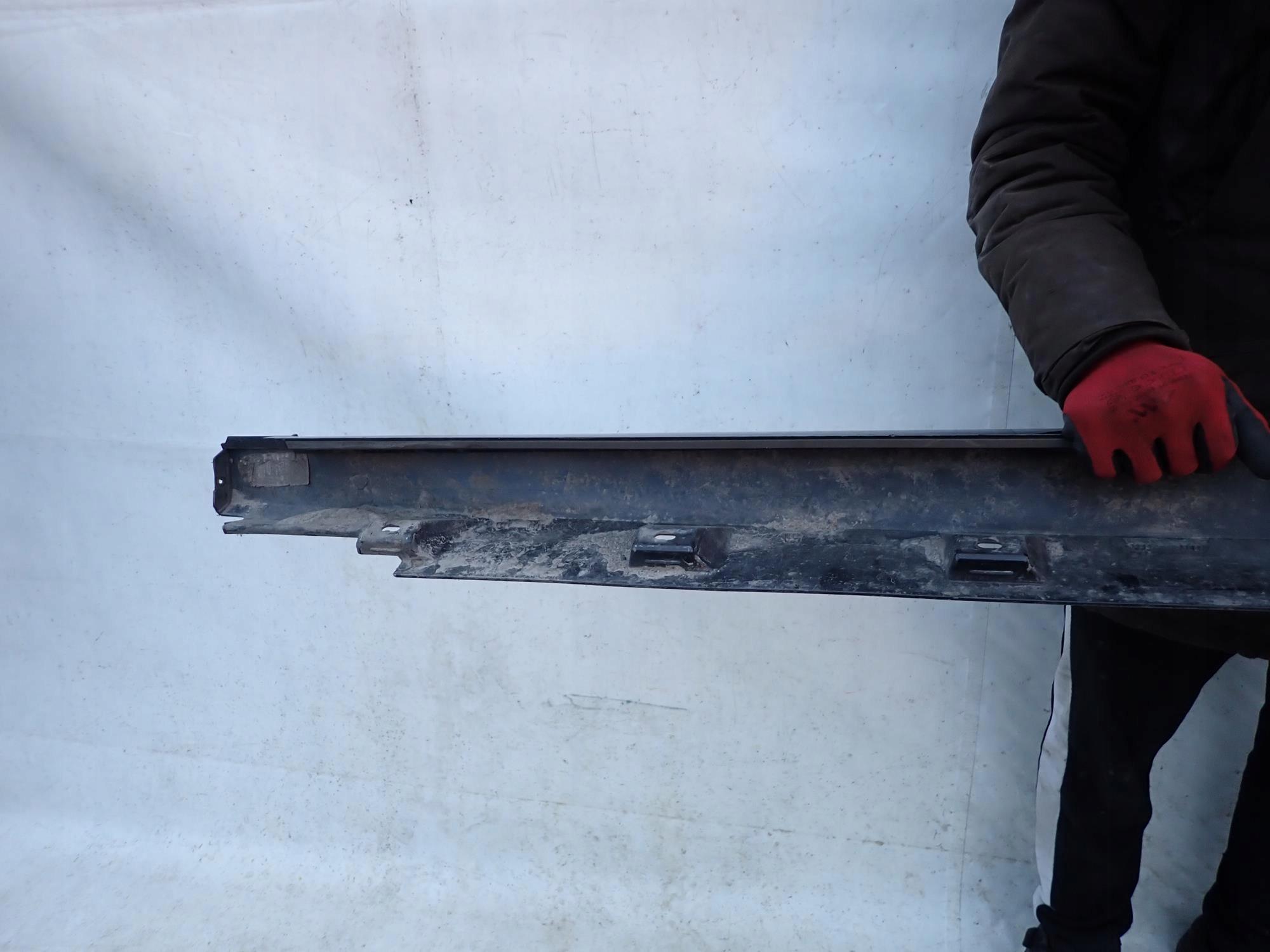 VW PASSAT B8 14-23 threshold right moulding threshold right