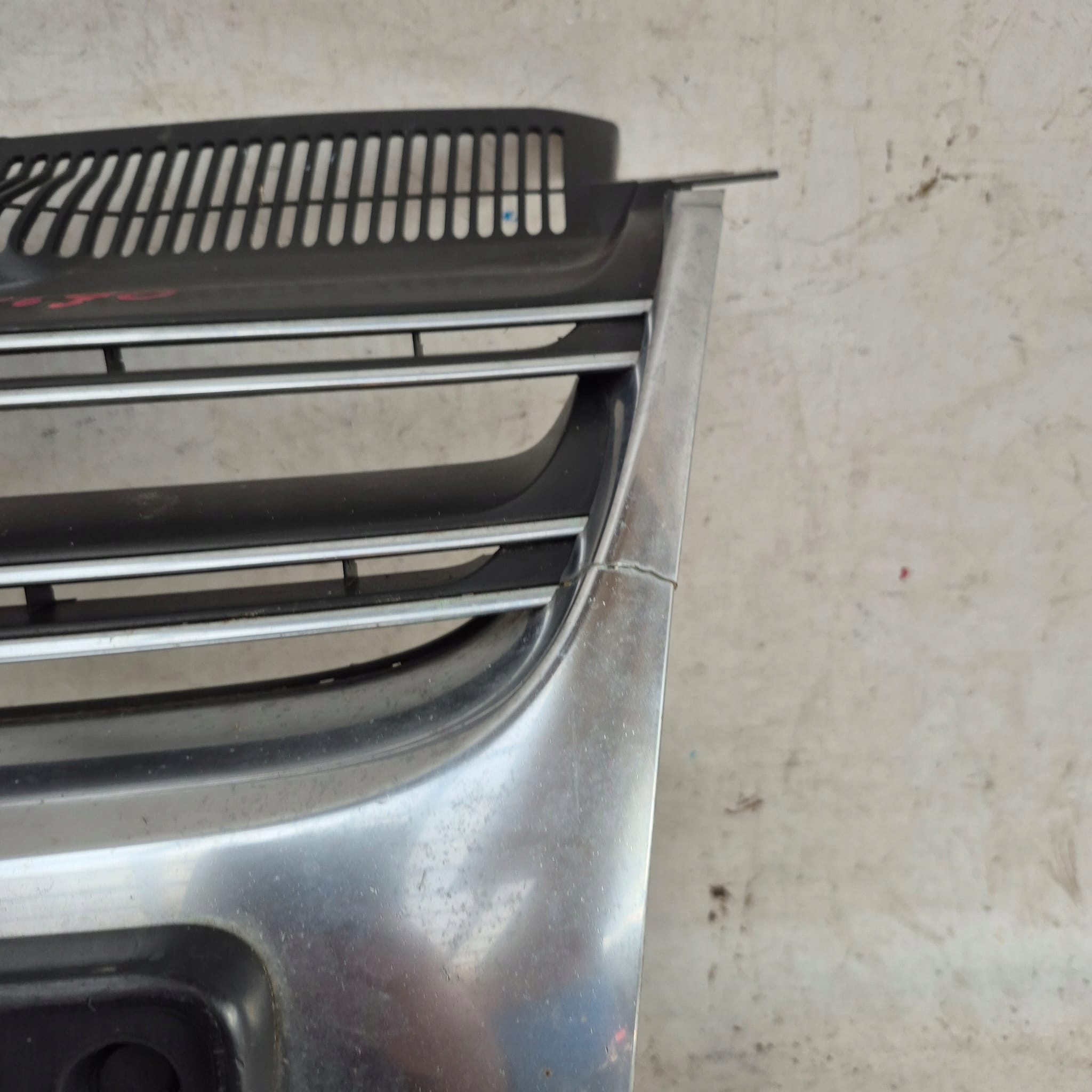 VW GOLF V 5 R32 05-09 Grill Grill