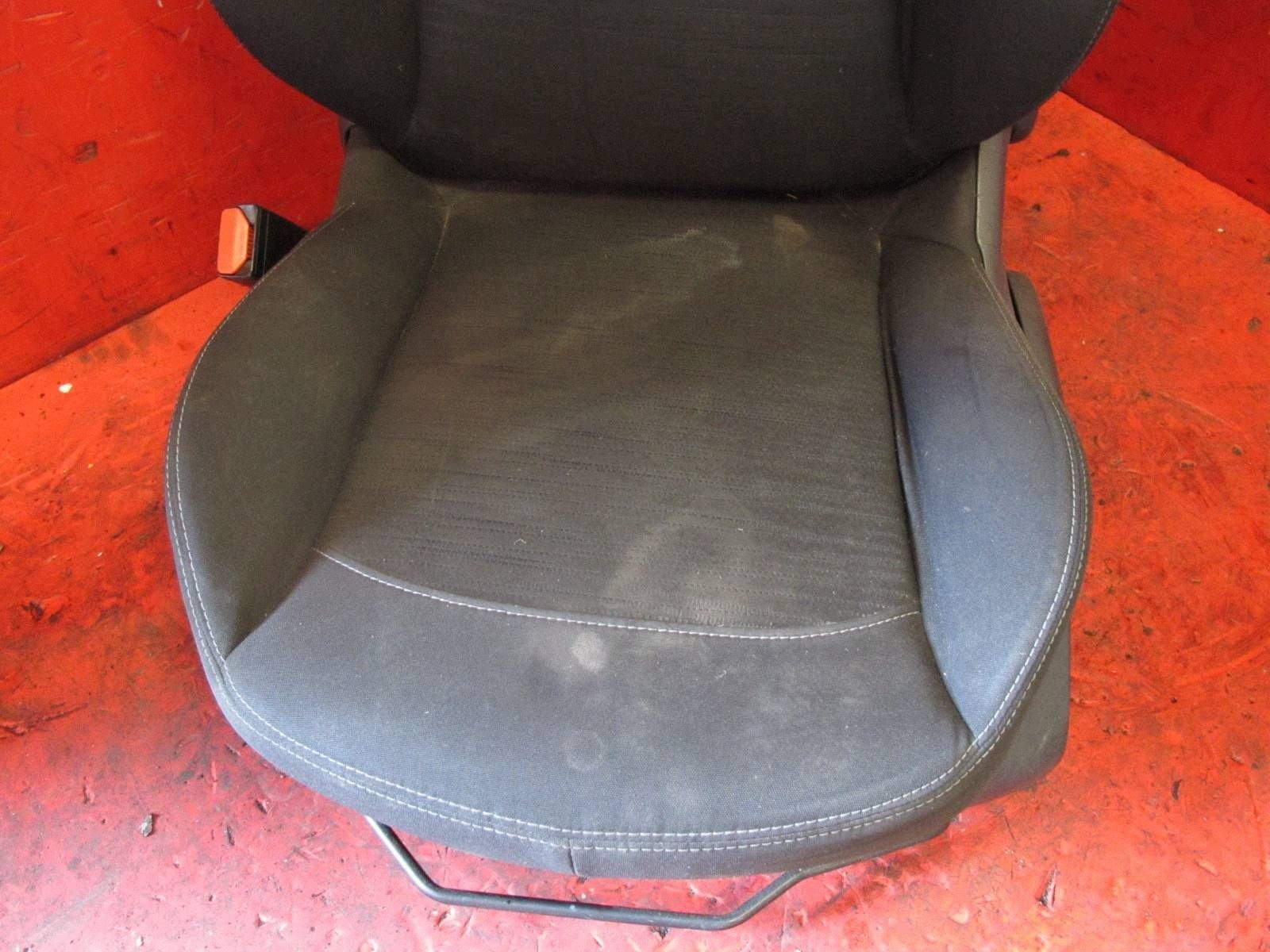 PEUGEOT 208 and 1 HB 5D 2012- seat driver´s left front front airbag