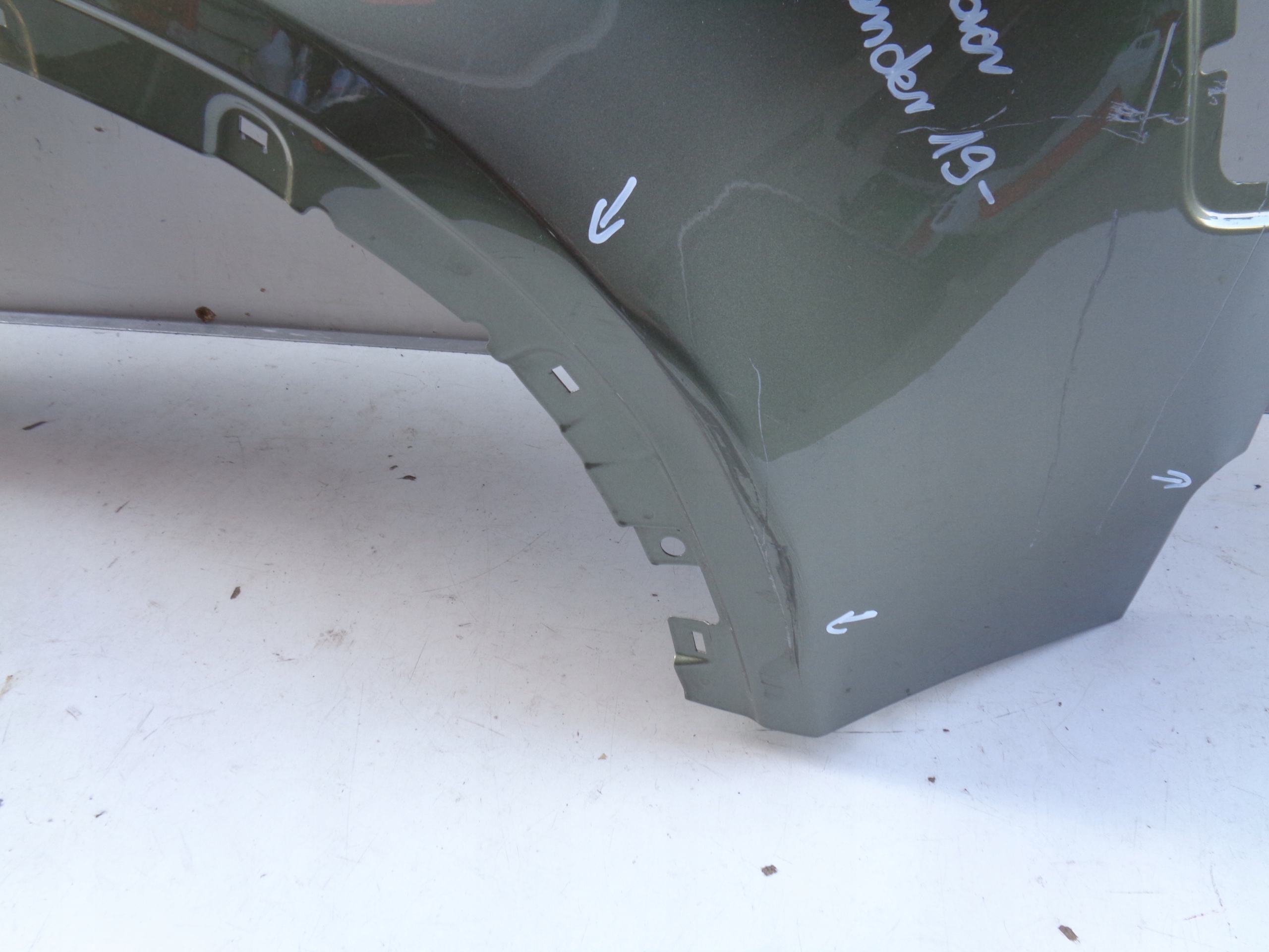PARAFANGO DESTRA LAND ROVER DEFENDER II 19- NR 36762