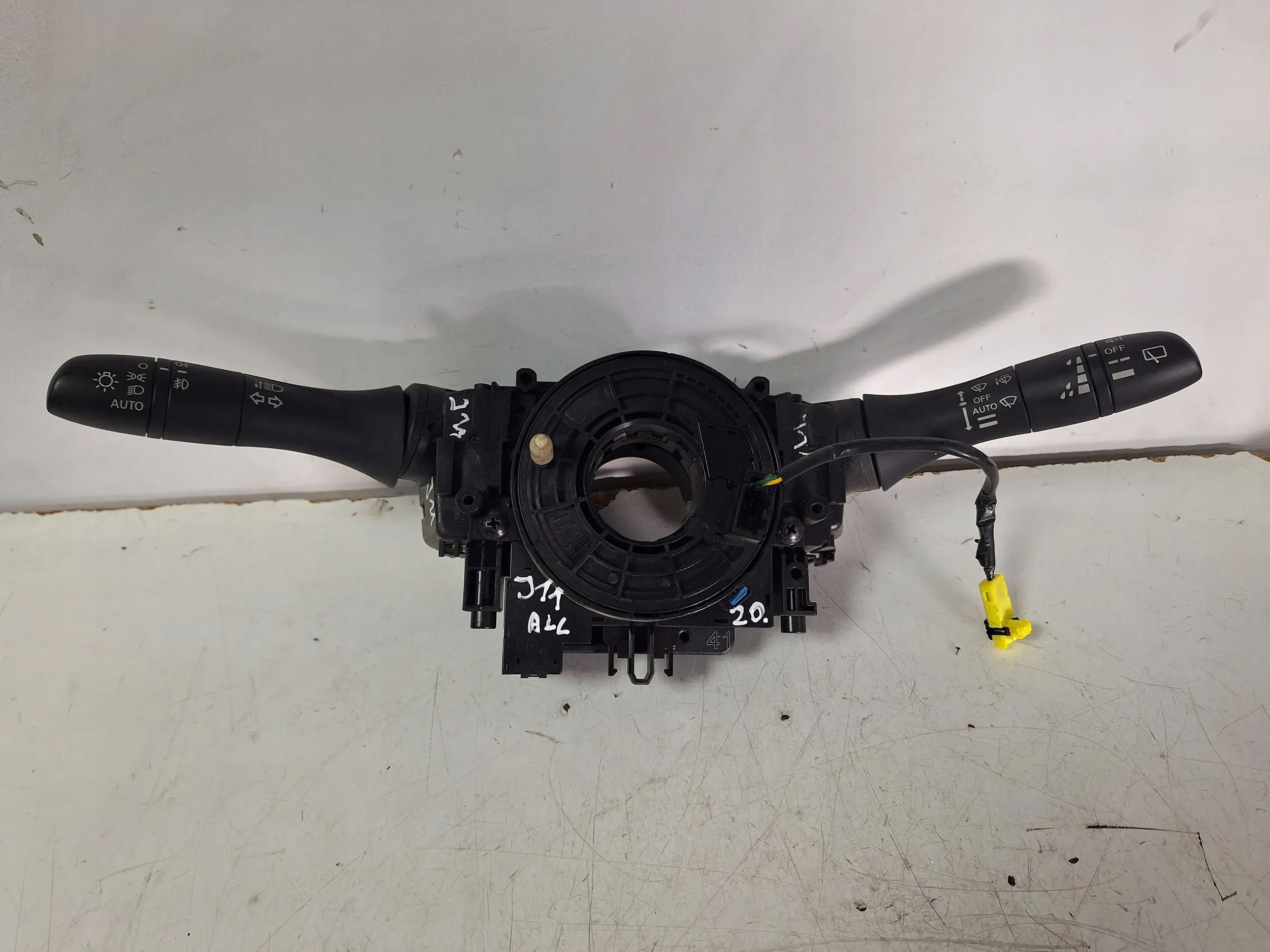 devio luci tergicristallo tergi devio luci devio 255544EA0A Nissan Qashqai J11 14