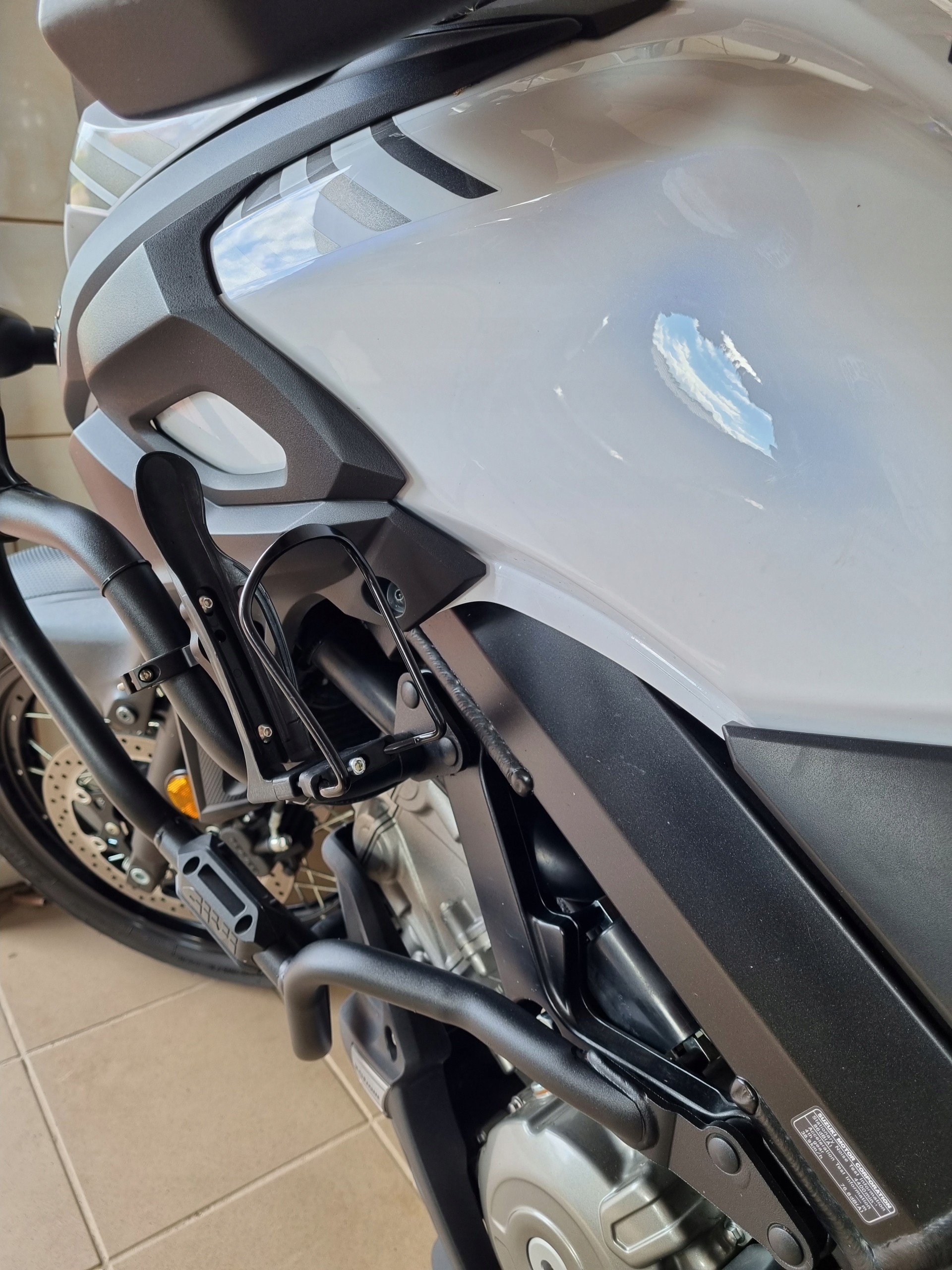 UCHWYT KOSZYK BUTELKĘ NA BIDON ROWER WÓZEK KOSIARK Materiał dominujący aluminium