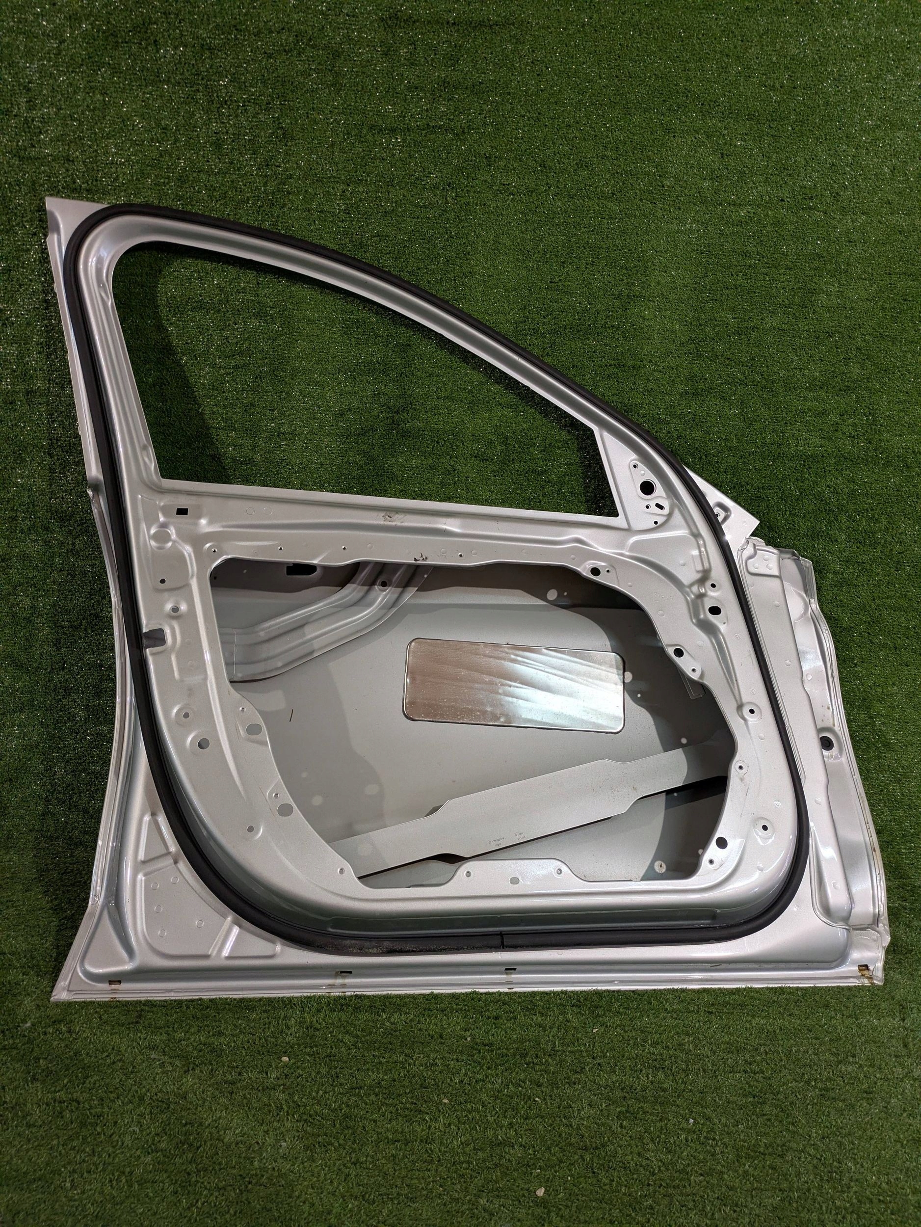 door front left left front MERCEDES C-KLASA W205 NR.4298