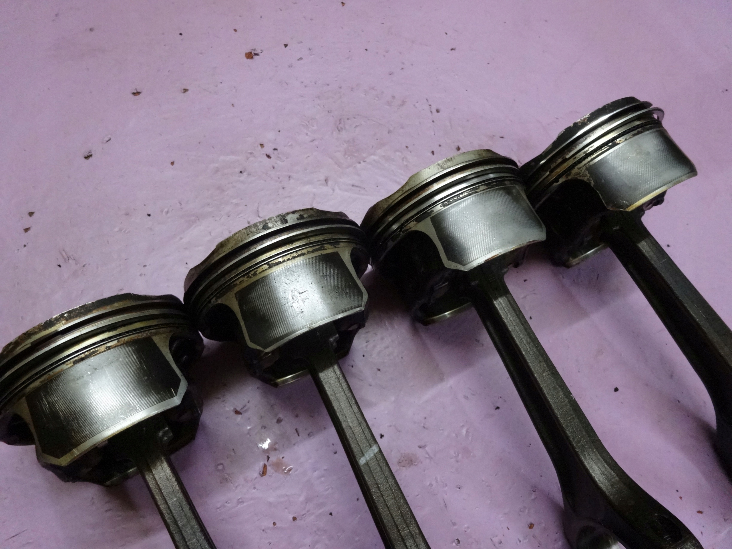 BMW 1 1.6 B 122KM 158TYS. 09r. N43B16 TŁOK KORBOWÓD Producent części BMW OE