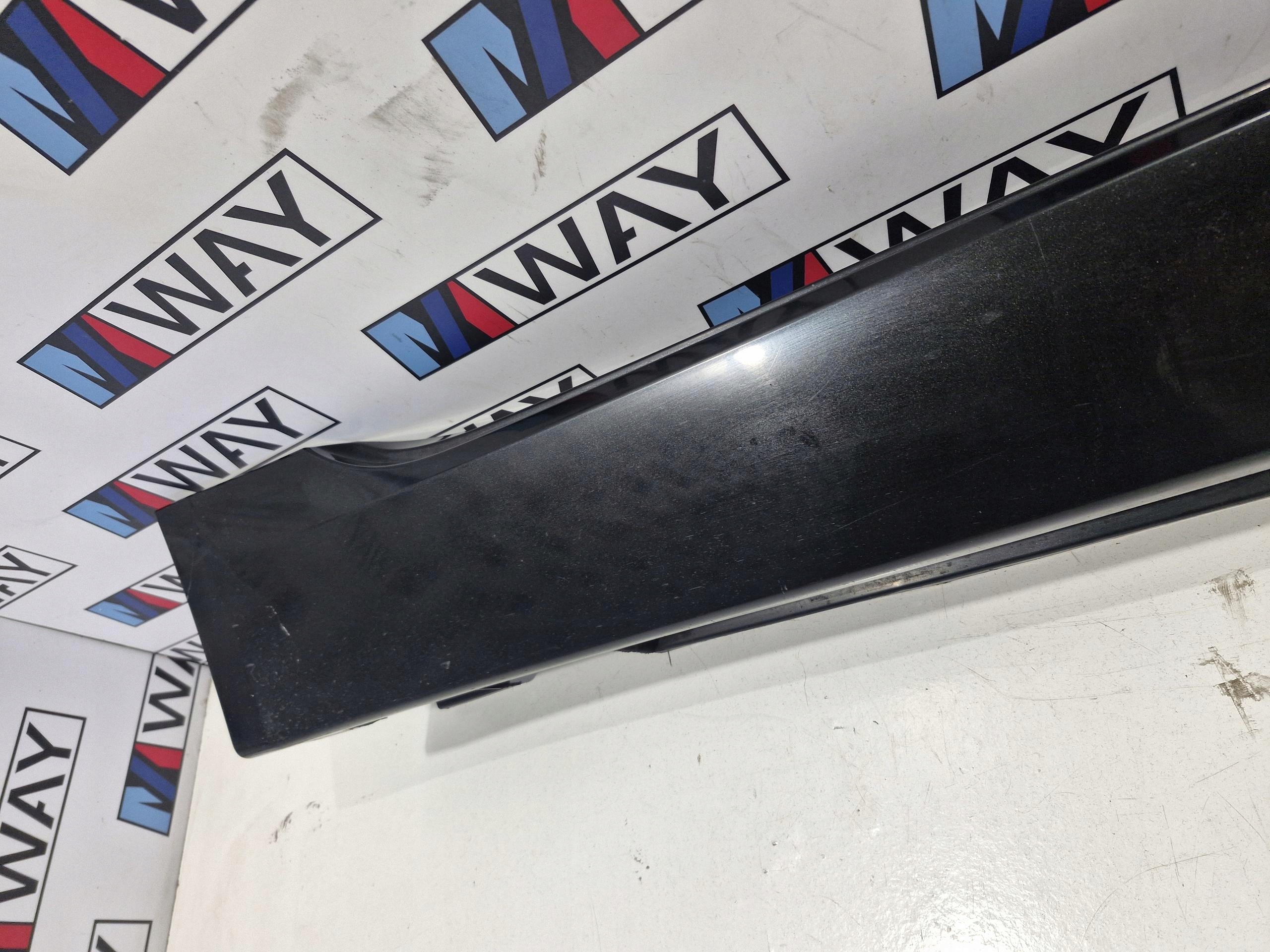 7178122 BMW E61 moulding cap threshold right 475