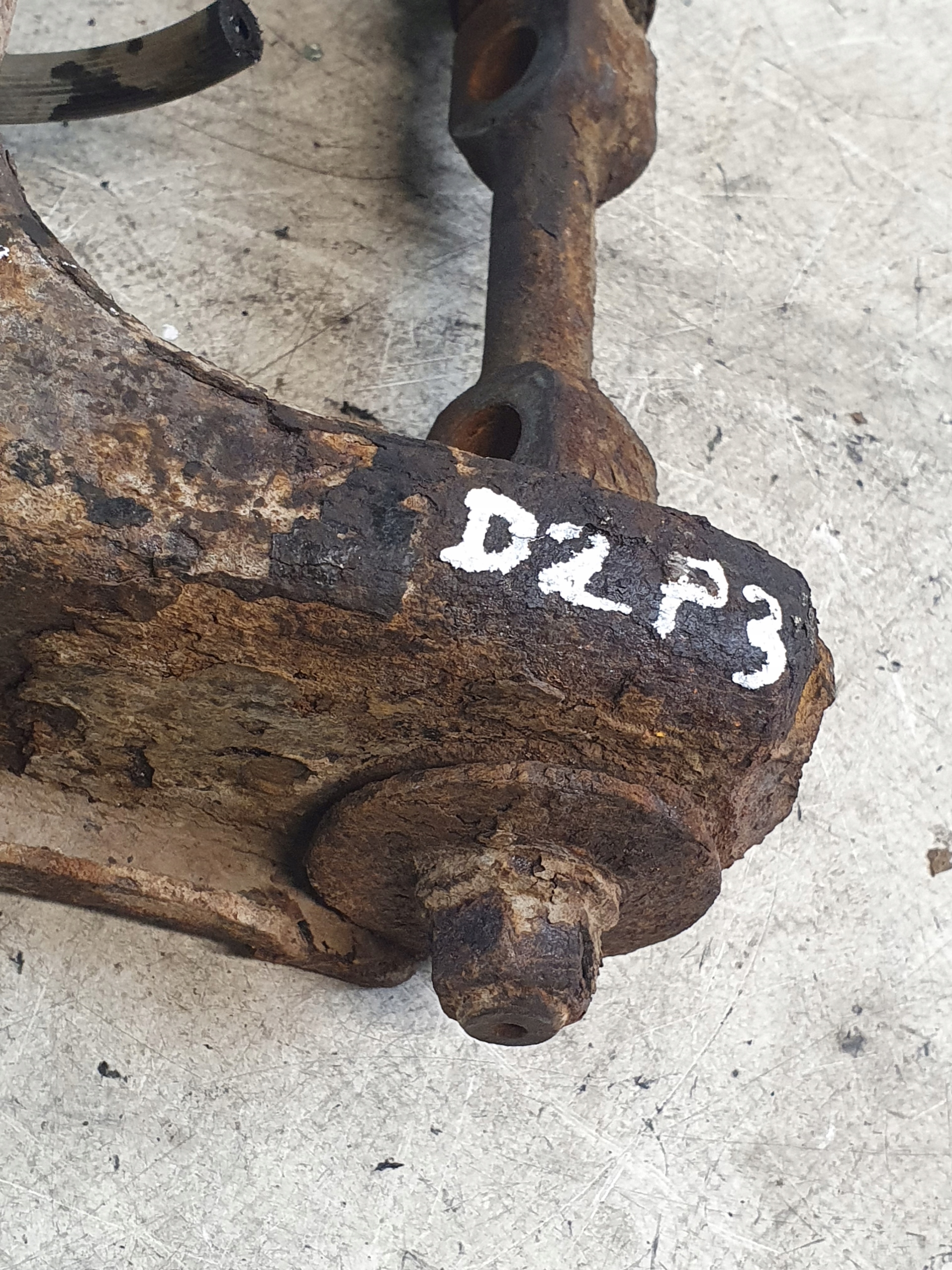 arm upper right front OPEL FRONTERA A 2.4B