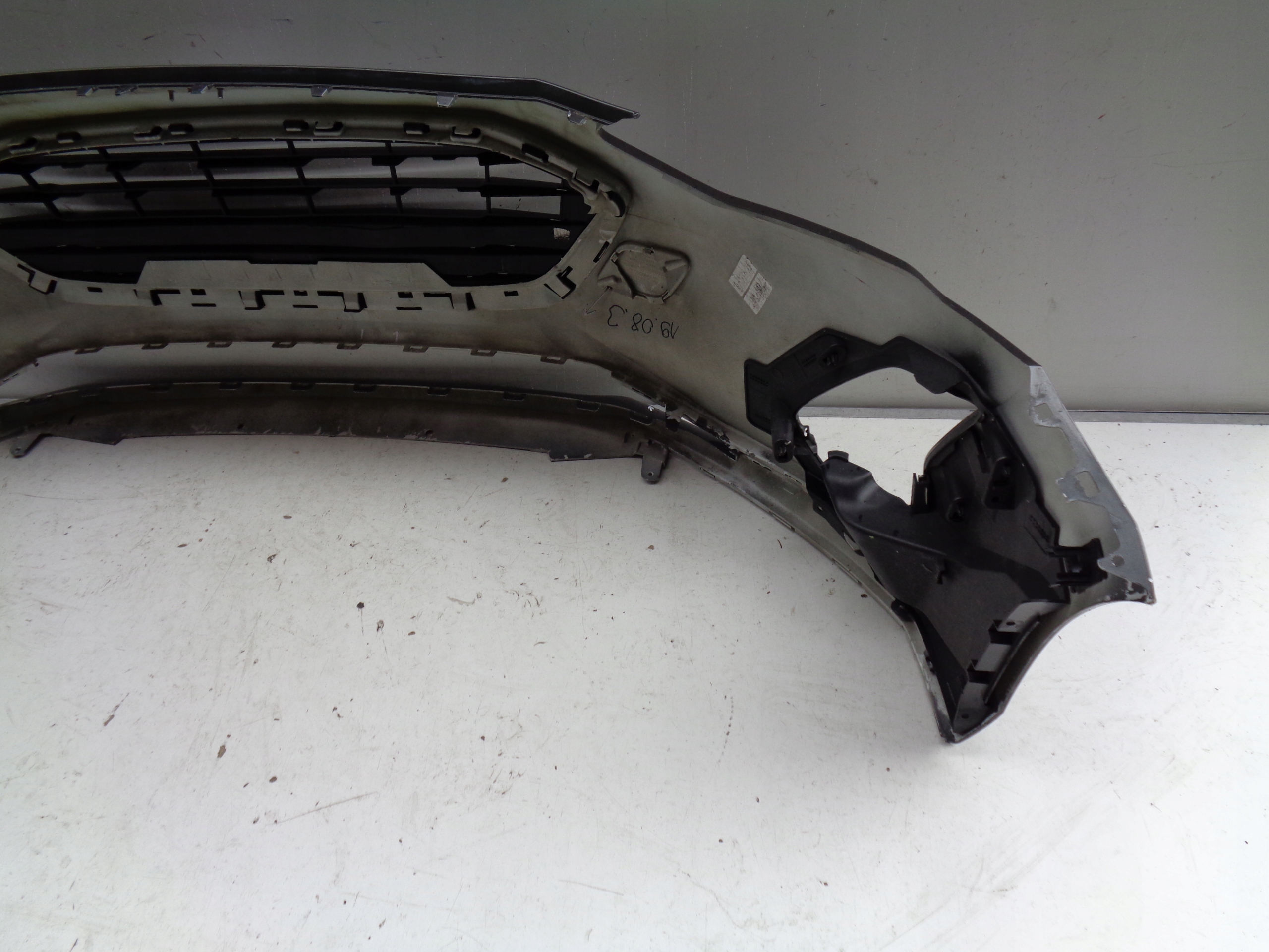 Frontstoßstange FORD FOCUS MK4 18- NR 35437