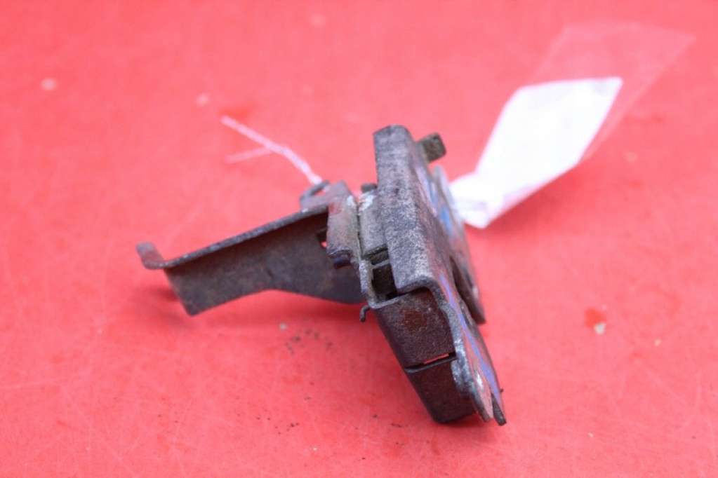 lock bonnet rear part boot left TOYOTA HILUX 7 VII 05-15