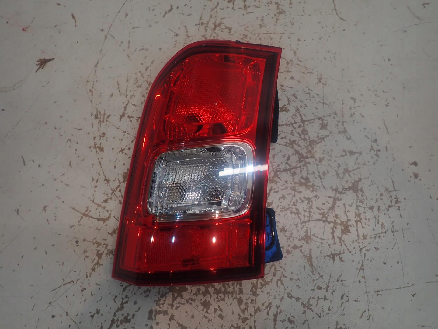 light rear part rear left SUZUKI IGNIS III 2016