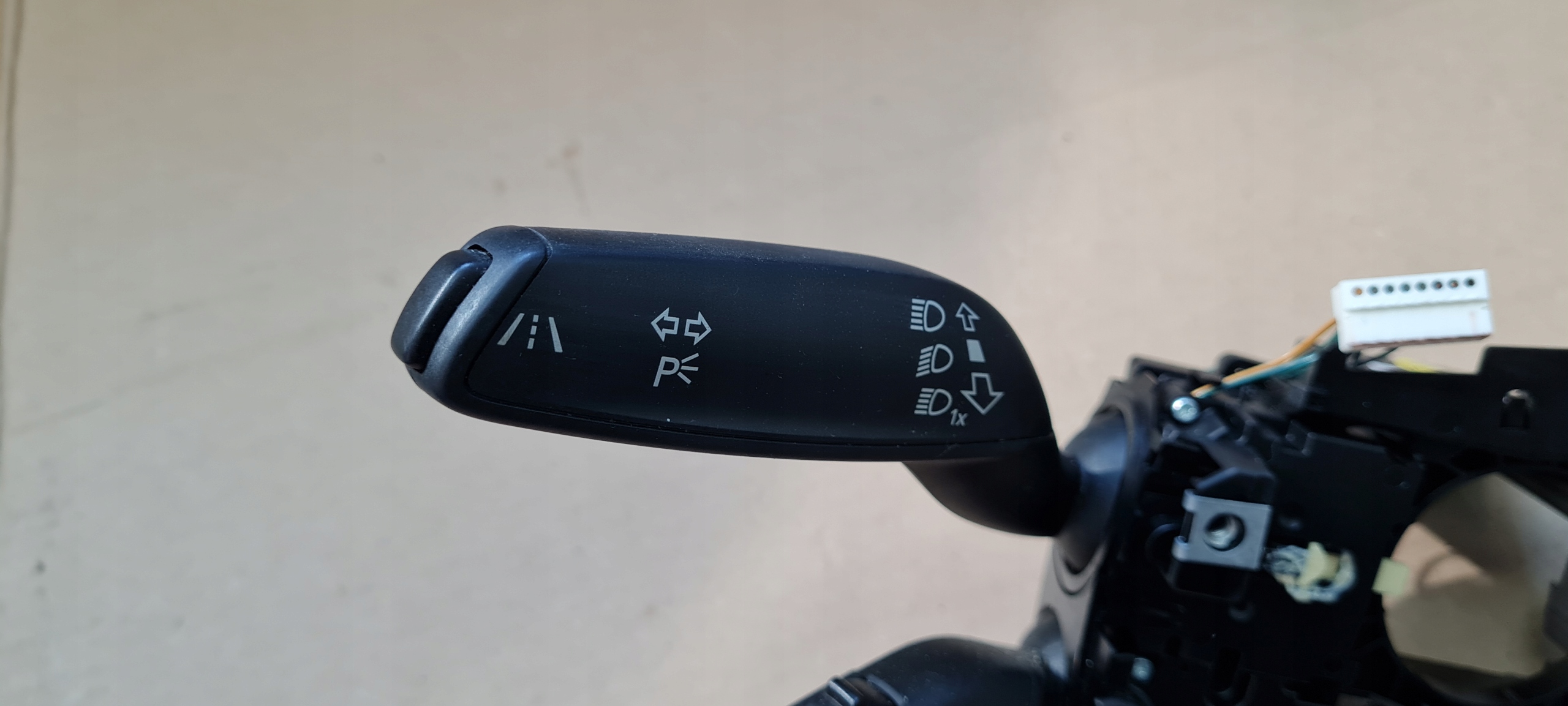 S3 8V berlina A3 DEVIO LUCI TERGICRISTALLO TERGI DEVIO LUCI DEVIO RADAR 8V0953521GR