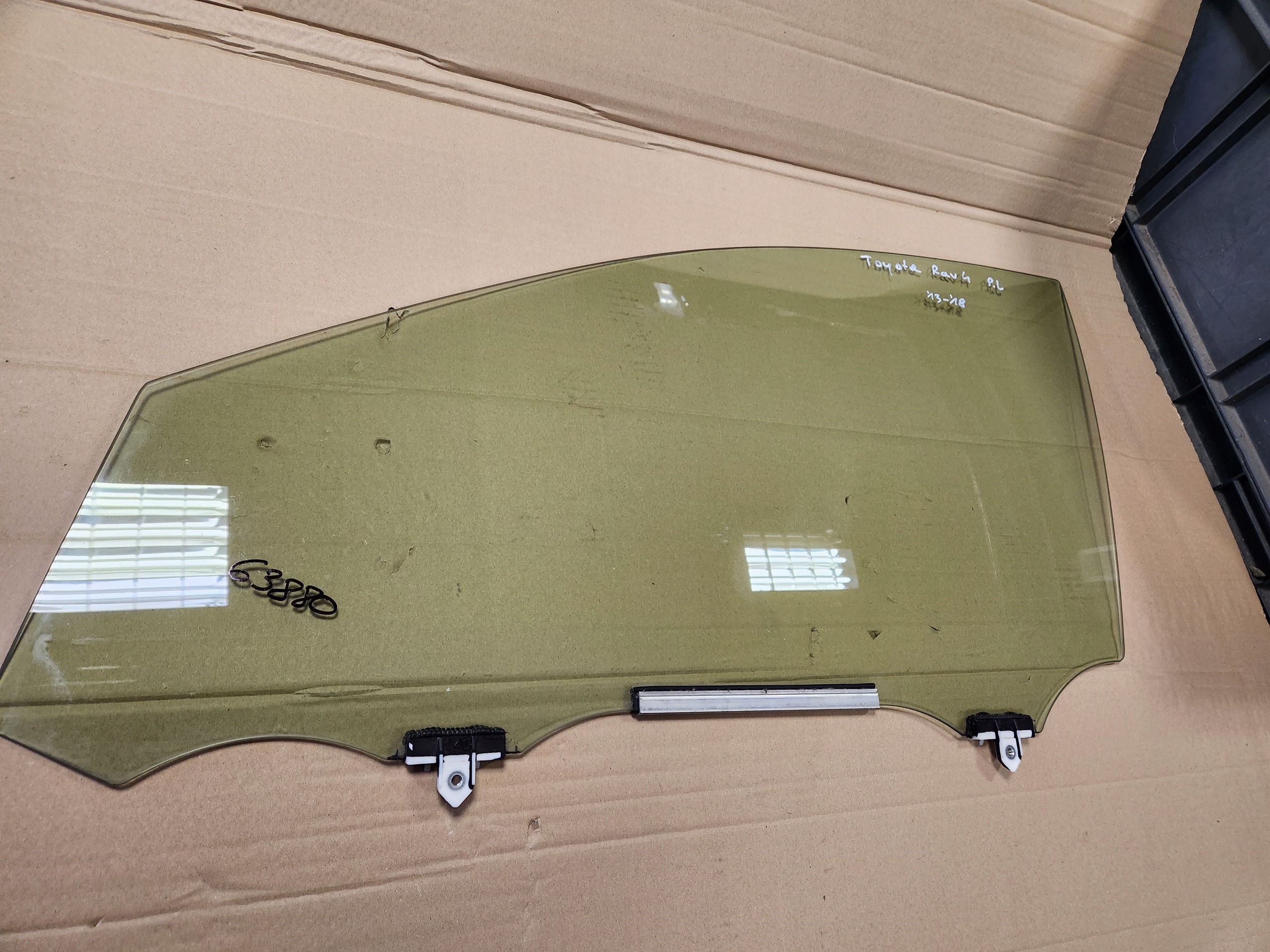 SZYBA PRZÓD TOYOTA RAV-4 RAV4 '13-18 ORYG.*