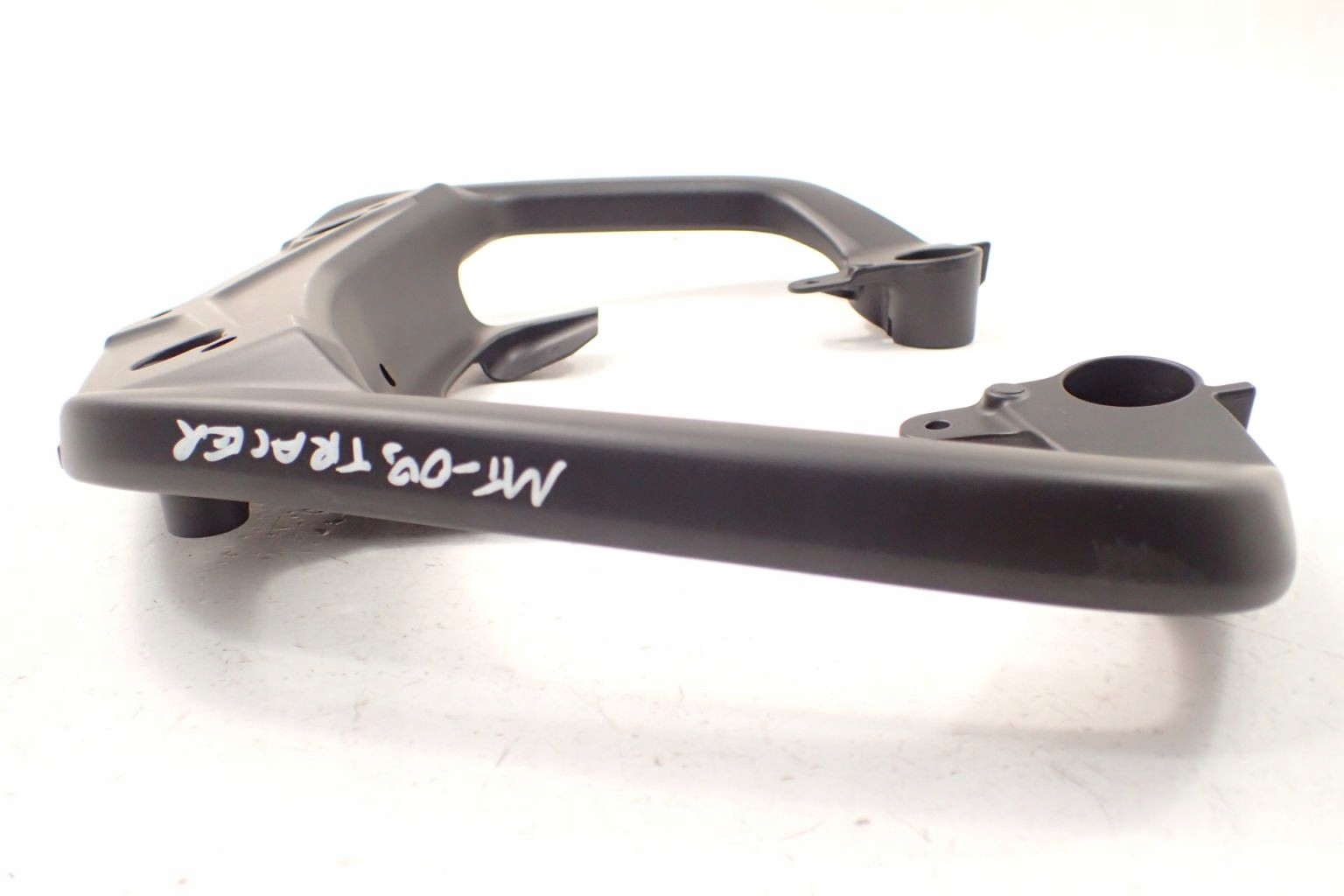 Yamaha MT-09 Tracer Uchwyt pasażera kufra tył Producent Yamaha OE