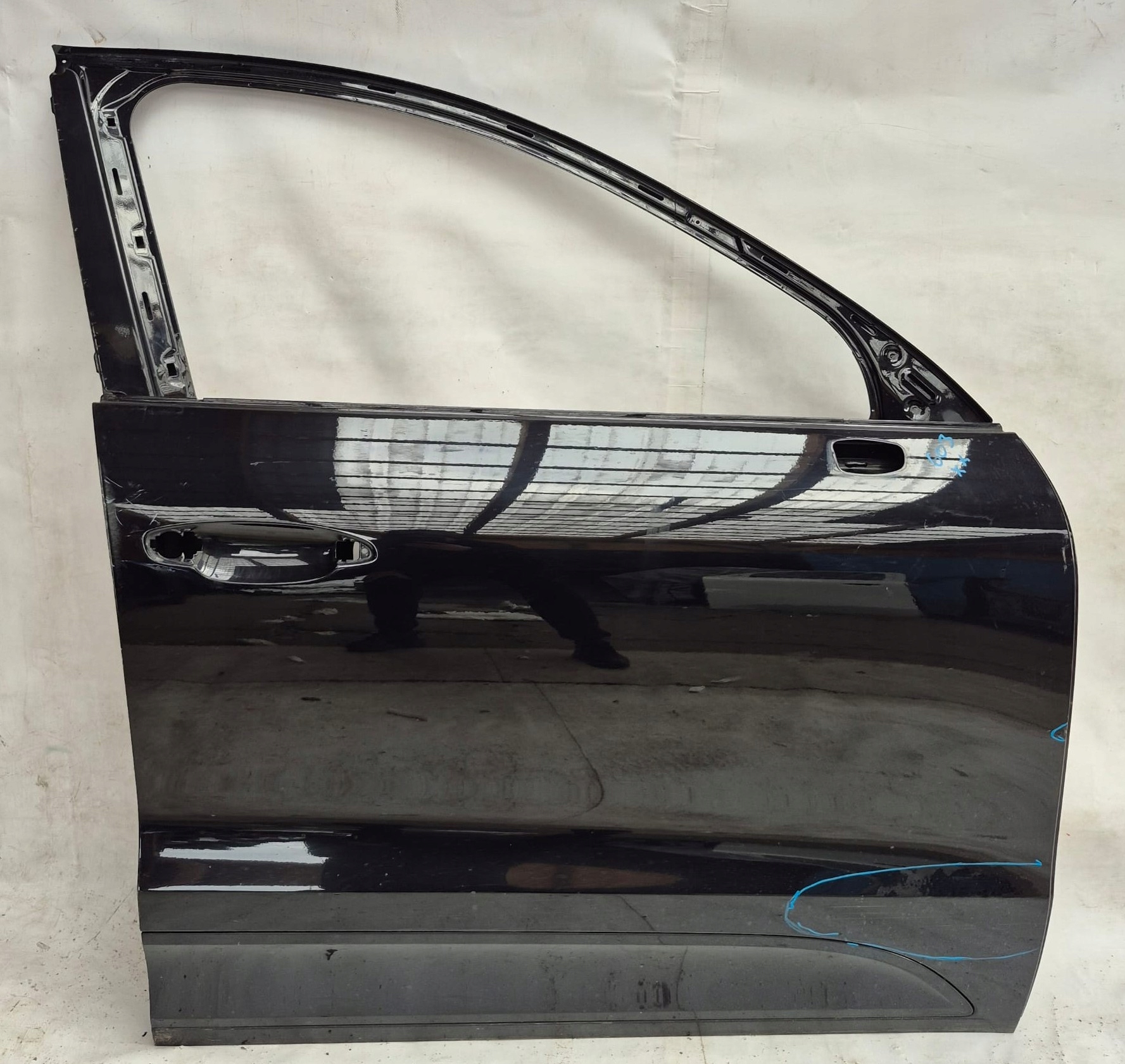 PORSCHE MACAN 95B 14- door right front front 95B831312A
