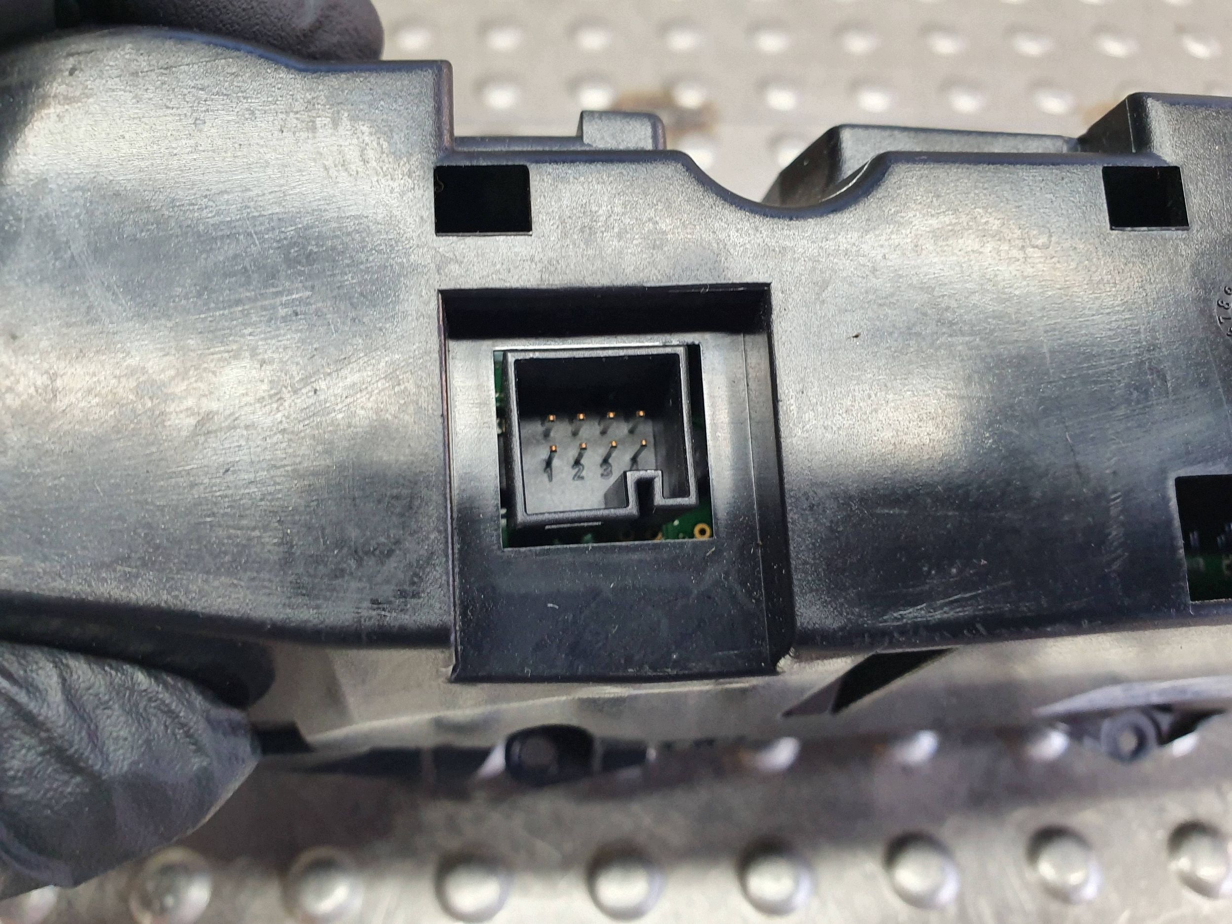 PANEL klími klimatizácii A2198300385 MERCEDES CLS W219
