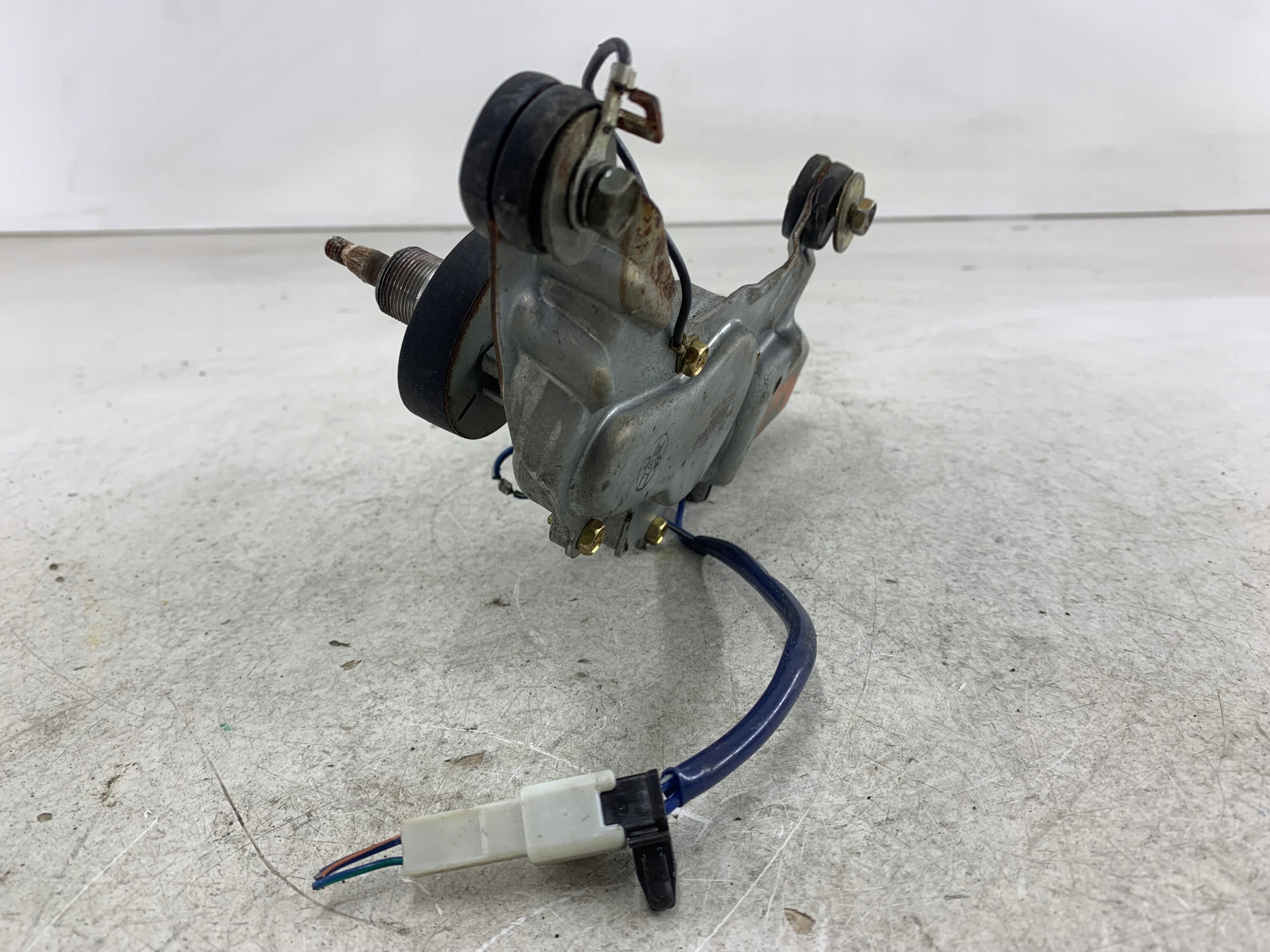 MAZDA 323C BA wischergestänge heck 849200-0043