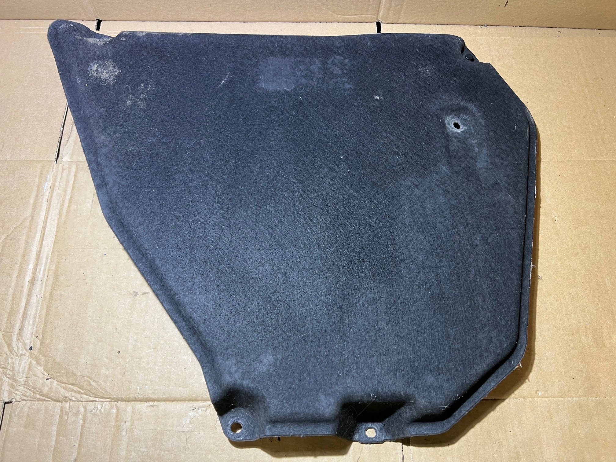 AUDI Q5 80A cover chassis left rear part 80A825311A