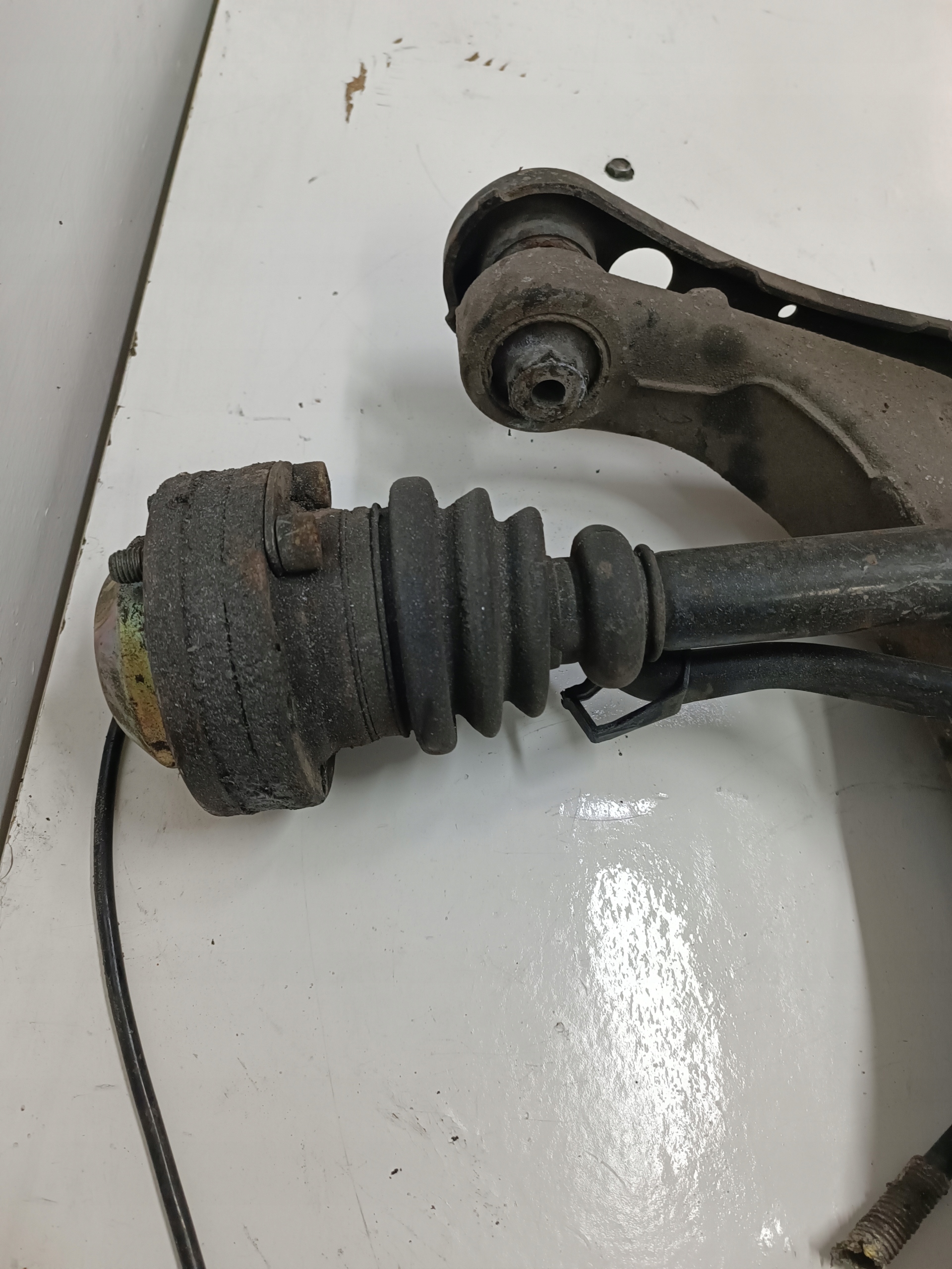 swing arm left rear part AUDI A4 B6 2.5 TDI 4X4 KOMPLET