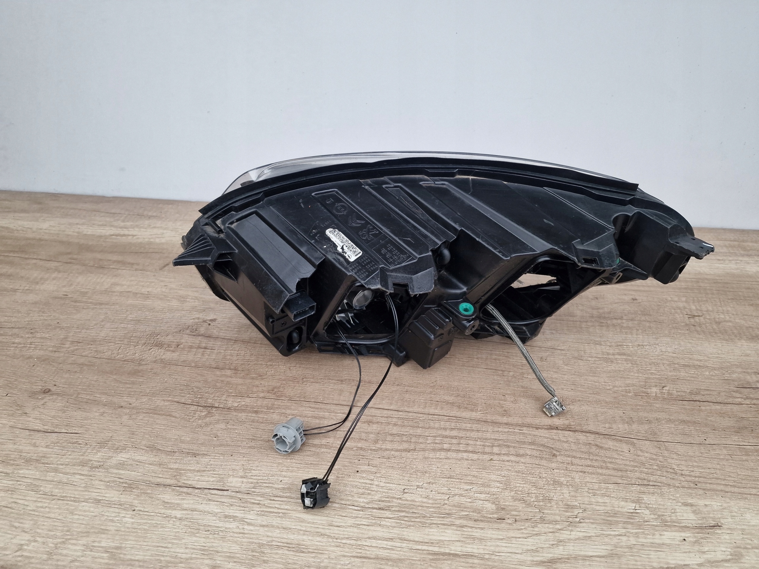 OPEL ZAFIRA LIFE right light front XENON REFLEKTOR