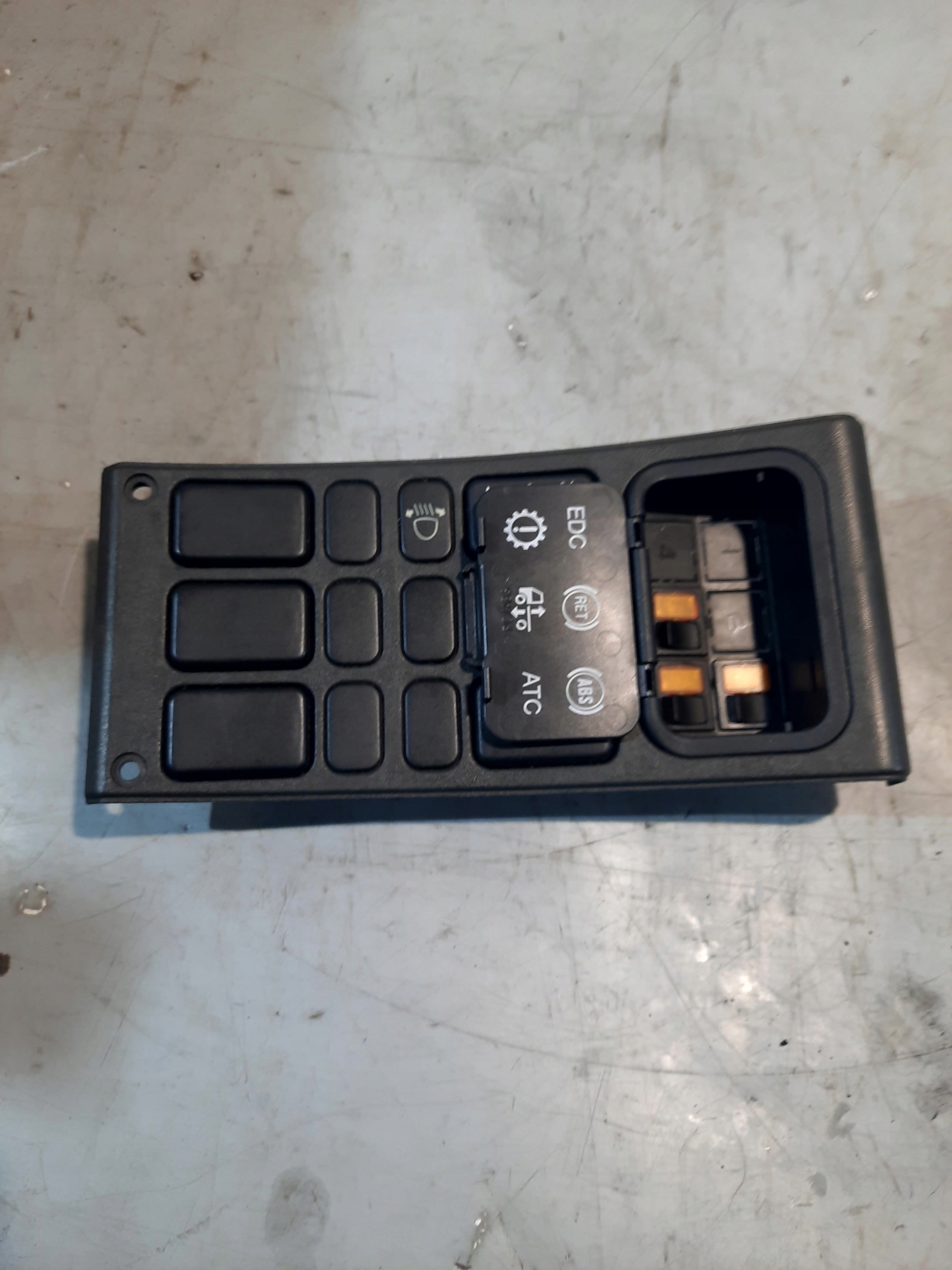 PANEL levers SCANIA 4 P94 BD4X2NA 2000r 1110904