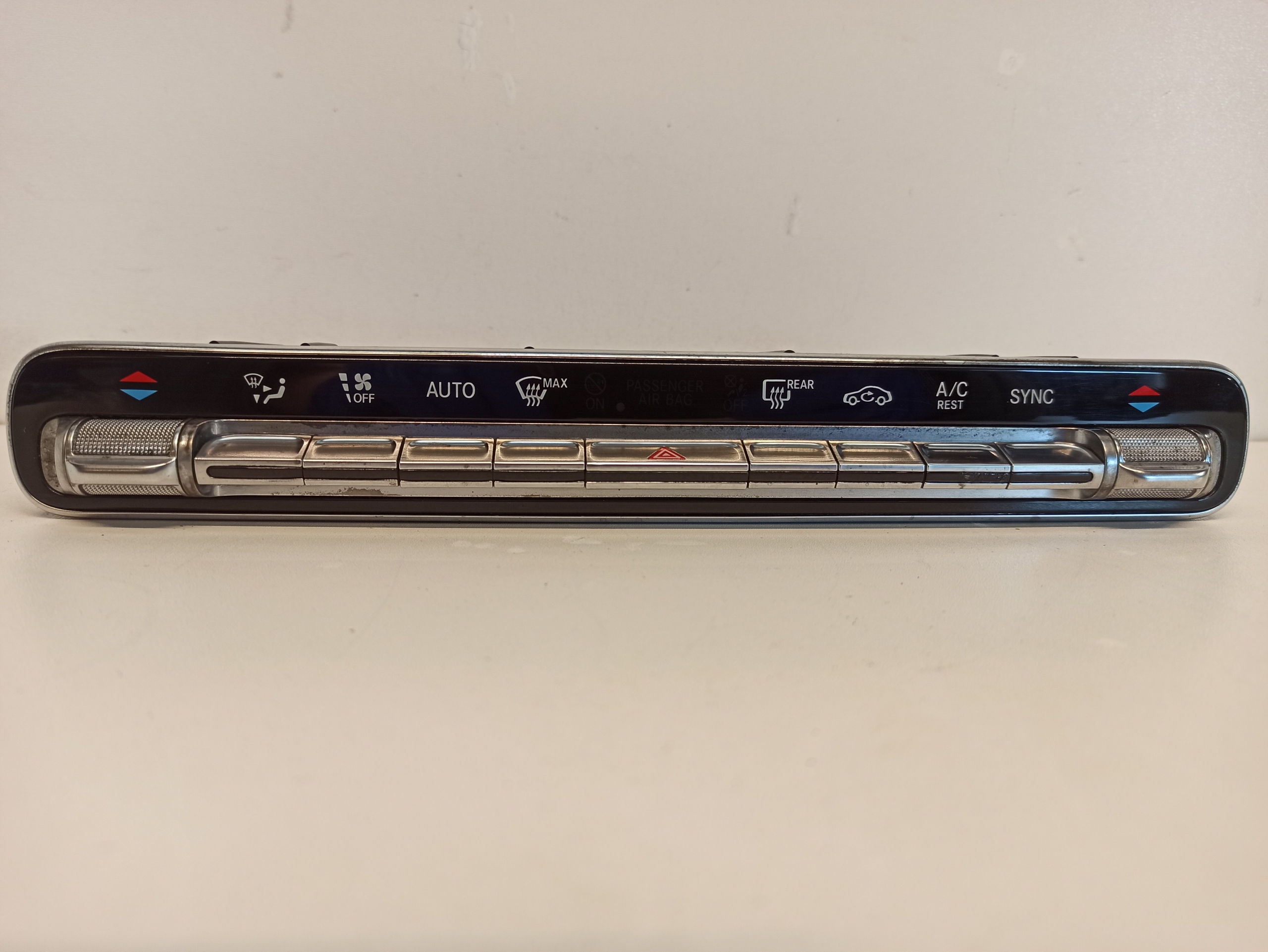 Панель кондиционера MERCEDES W247 A2479055902