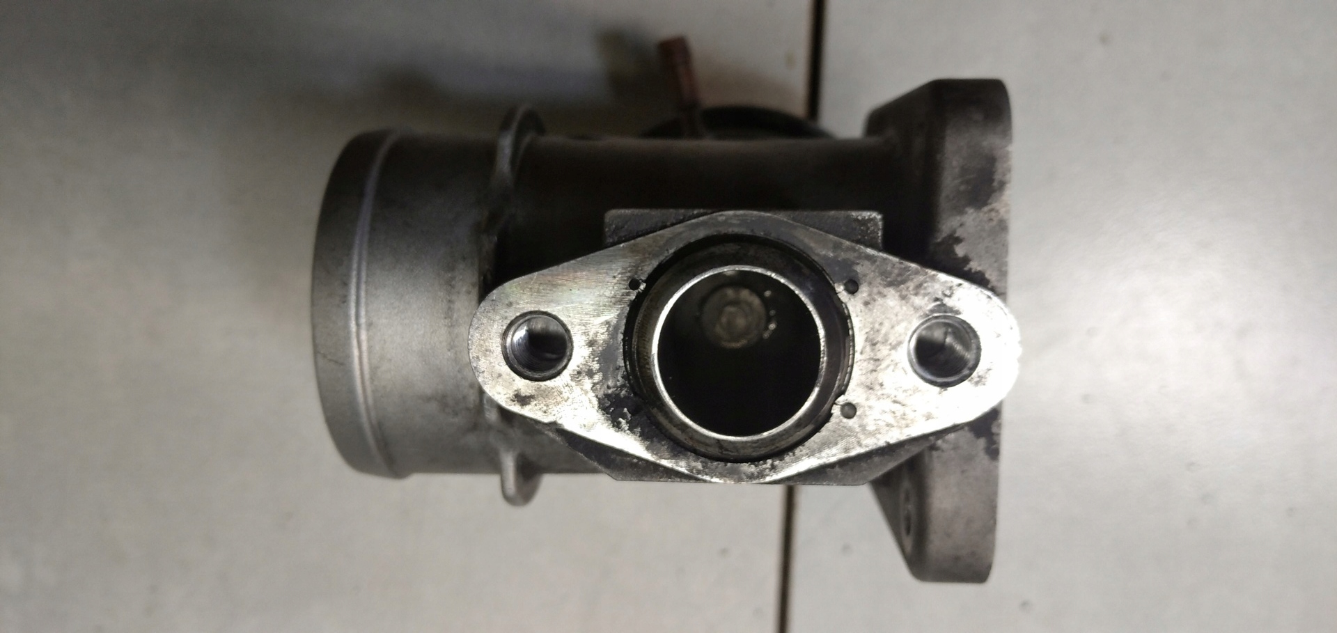 Vanne EGR BMW 3 E36 318 TDS 2248139