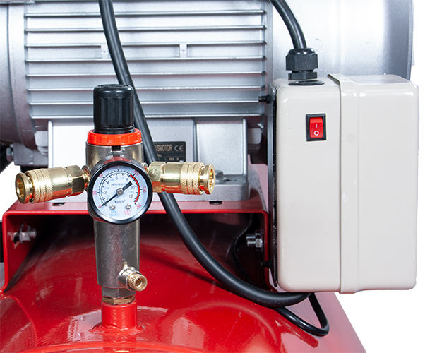 Kompresor olejowy Kupczyk KKT 1300/300 Wydajność efektywna 890 l/min