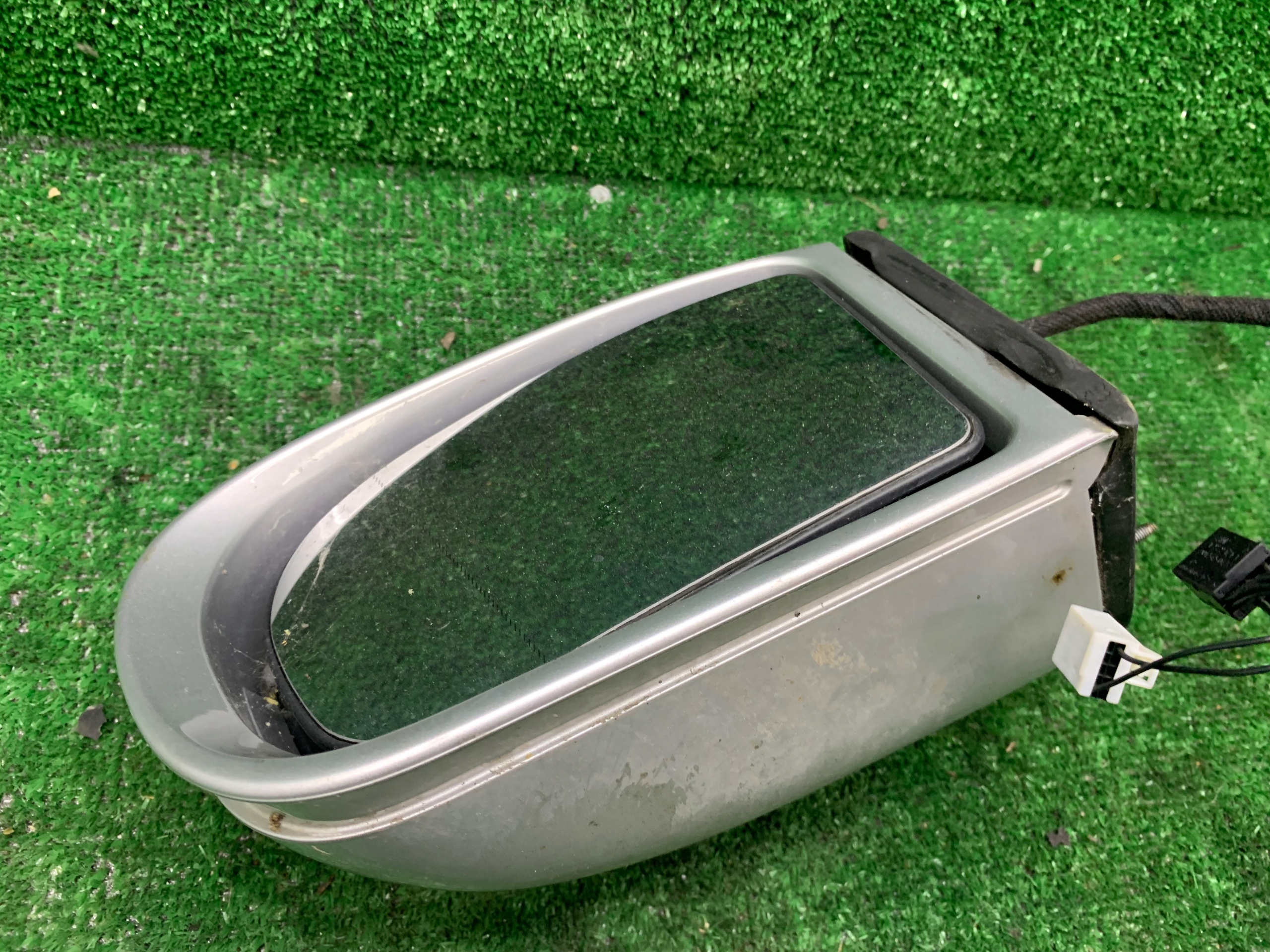 11 EUROPA MERCEDES W211 mirror left 9+2 PIN 9 + 2 C744