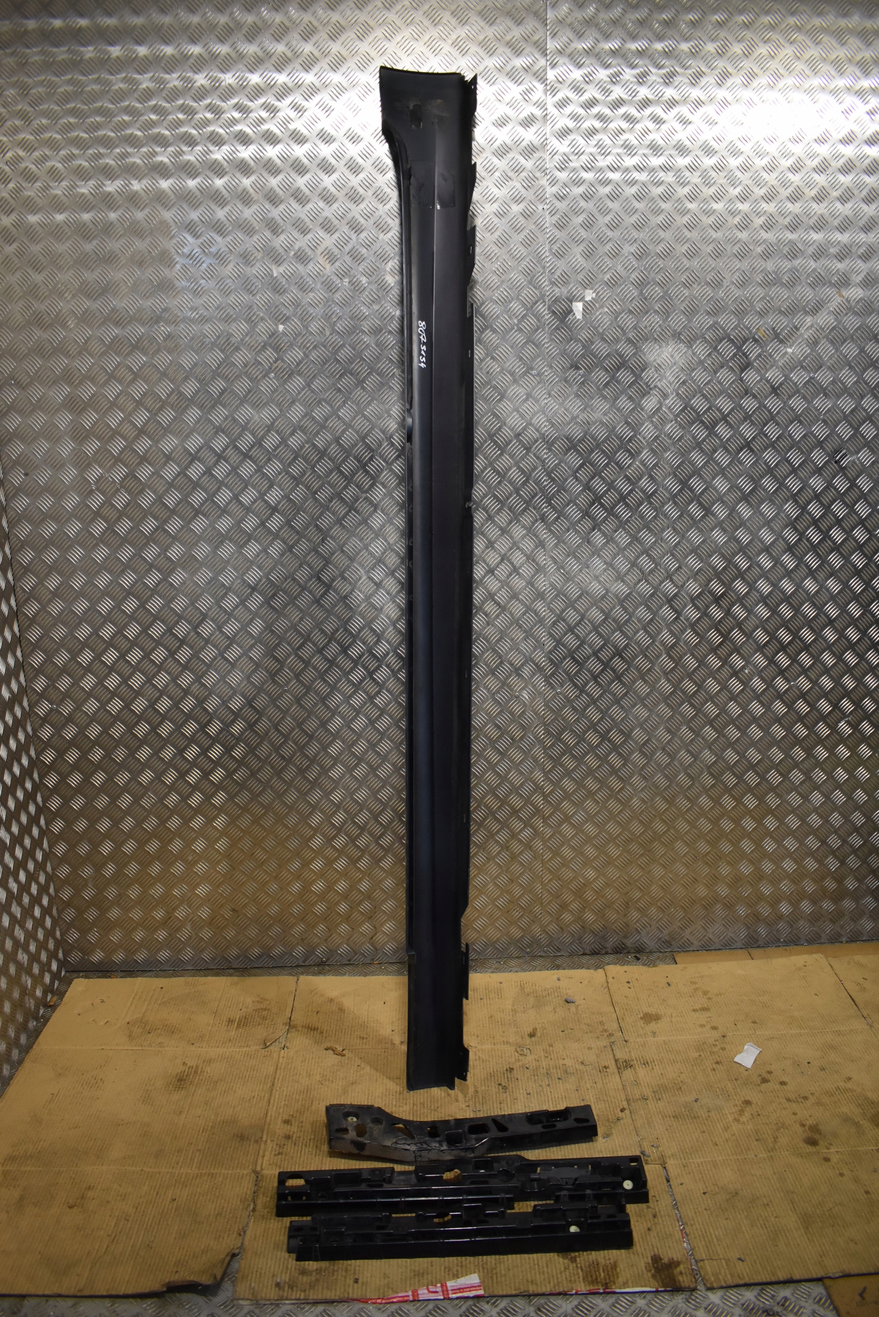 IDEALNA moulding threshold right + support M BMW G30 G31 1
