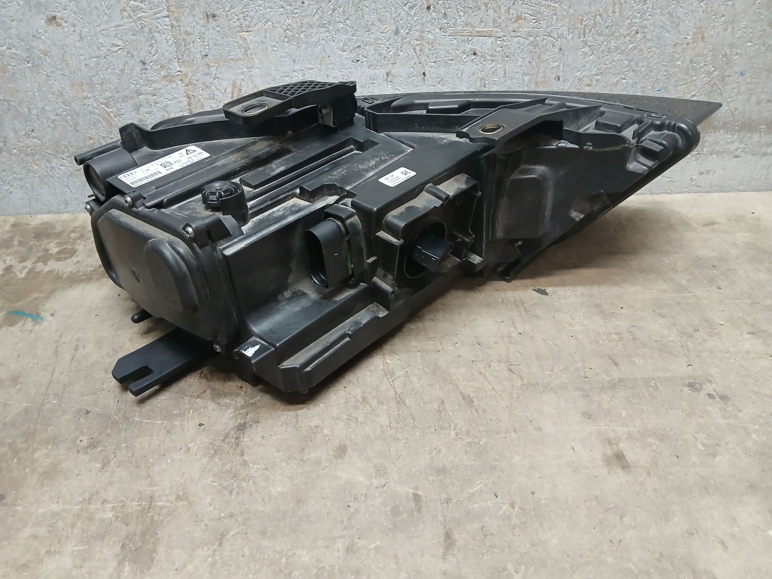 light front left AUDI Q3 8U LIFT 14- FULL LED 8U0941033