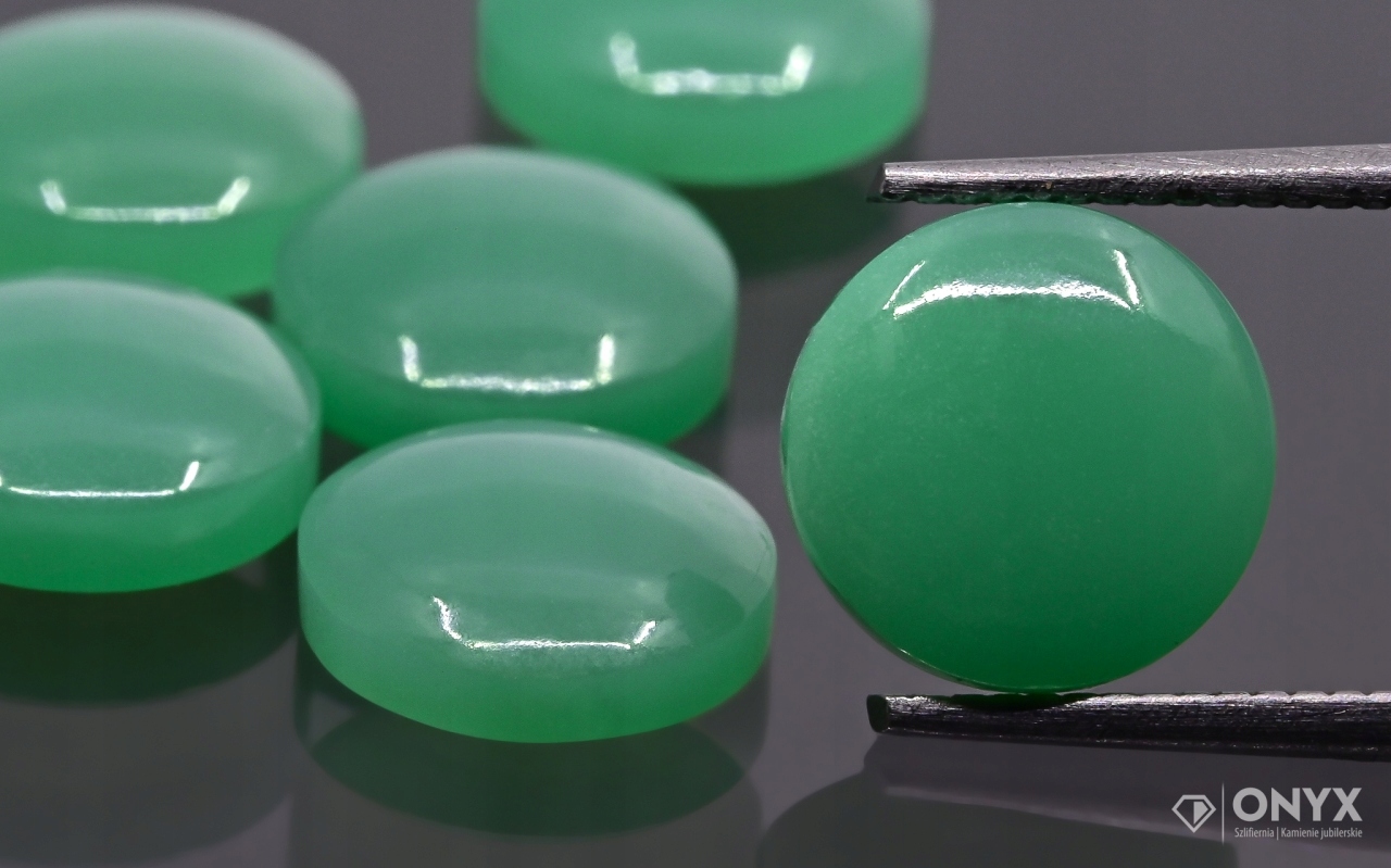 Chrysopraz konvexní kulatá deska fi 10 mm