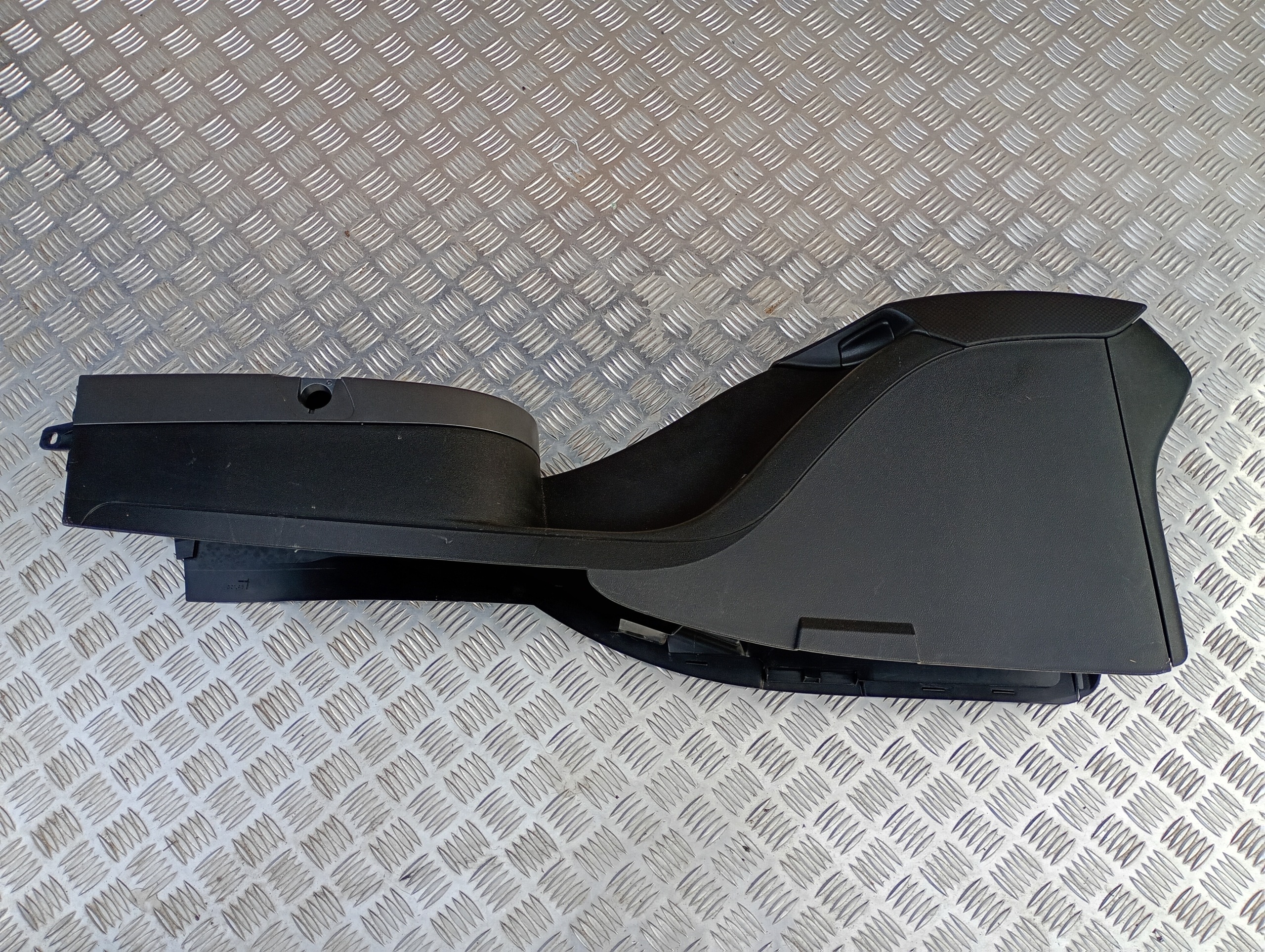 armrest tunnel central SEAT ALTEA 5P0864251