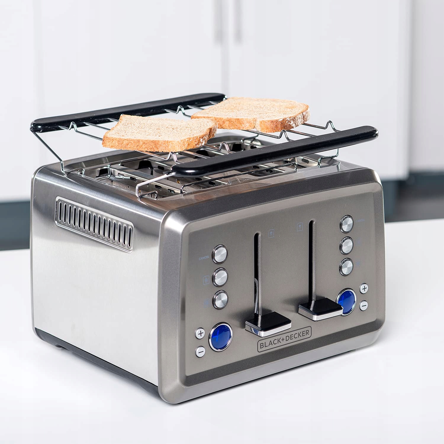 BLACK+DECKER Toster 1960W Cyfrowa Regulacja 6 Stopni 4 Komory Podgrzewanie — miniatura 6