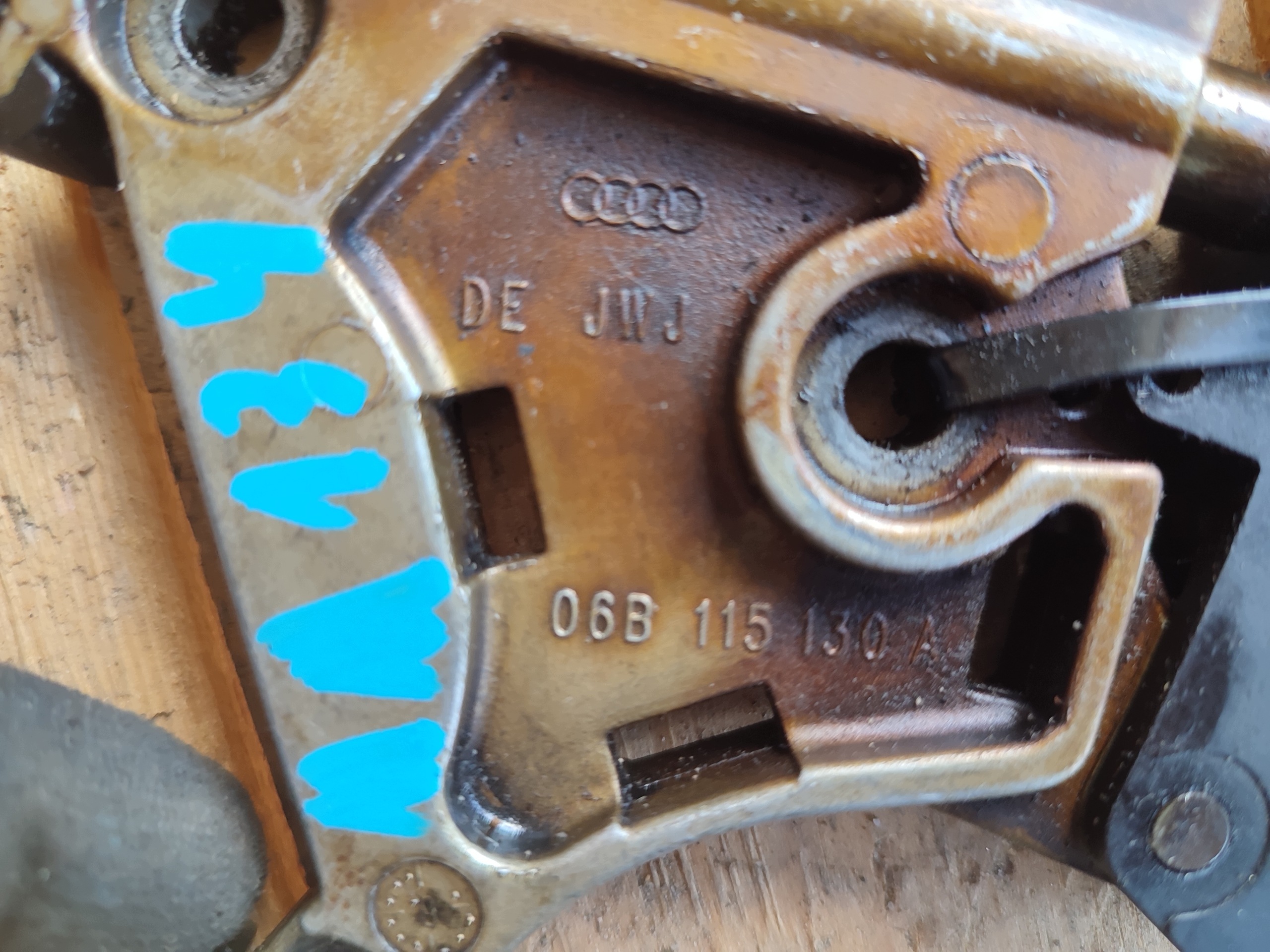 Spanner des Zahnrads AUDI A4 B7 2.0 TFSI 06B115130A