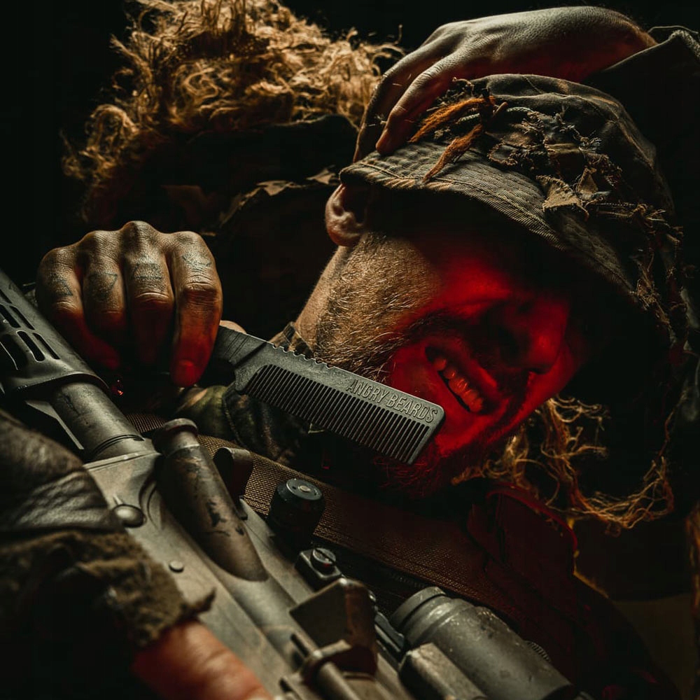 Angry Beards Combat Comb Grzebień do brody i wąsów Marka Angry Beards