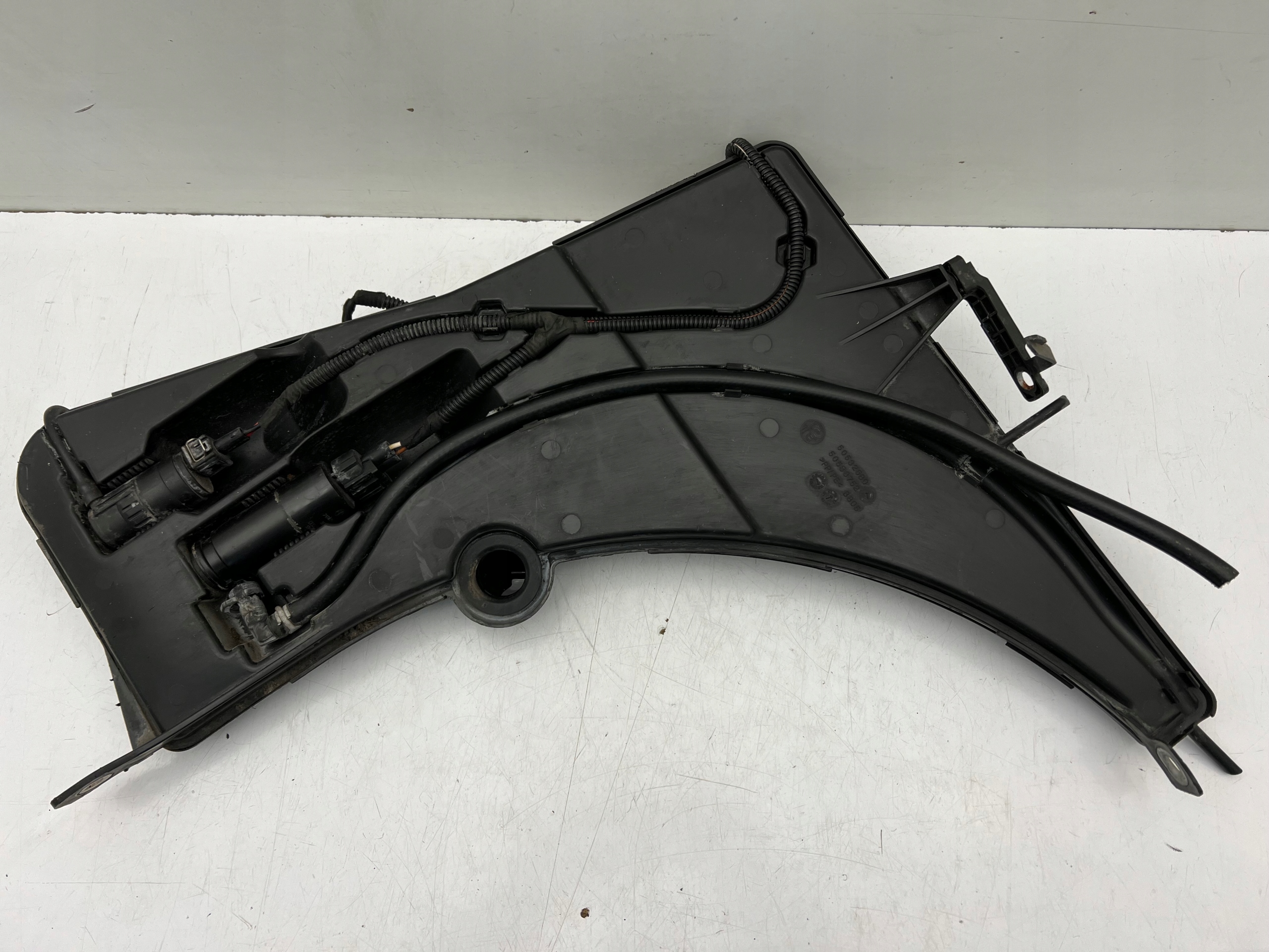 50532580 - ALFA GIULIA QV 2.9 БАЧОК ОМИВАЧА НАСОСА