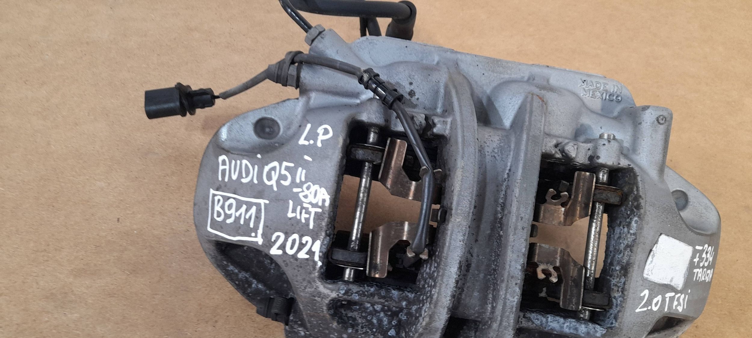 Audi Q5 SQ5 FY 80A caliper brake front left 20C71503001A (B911)