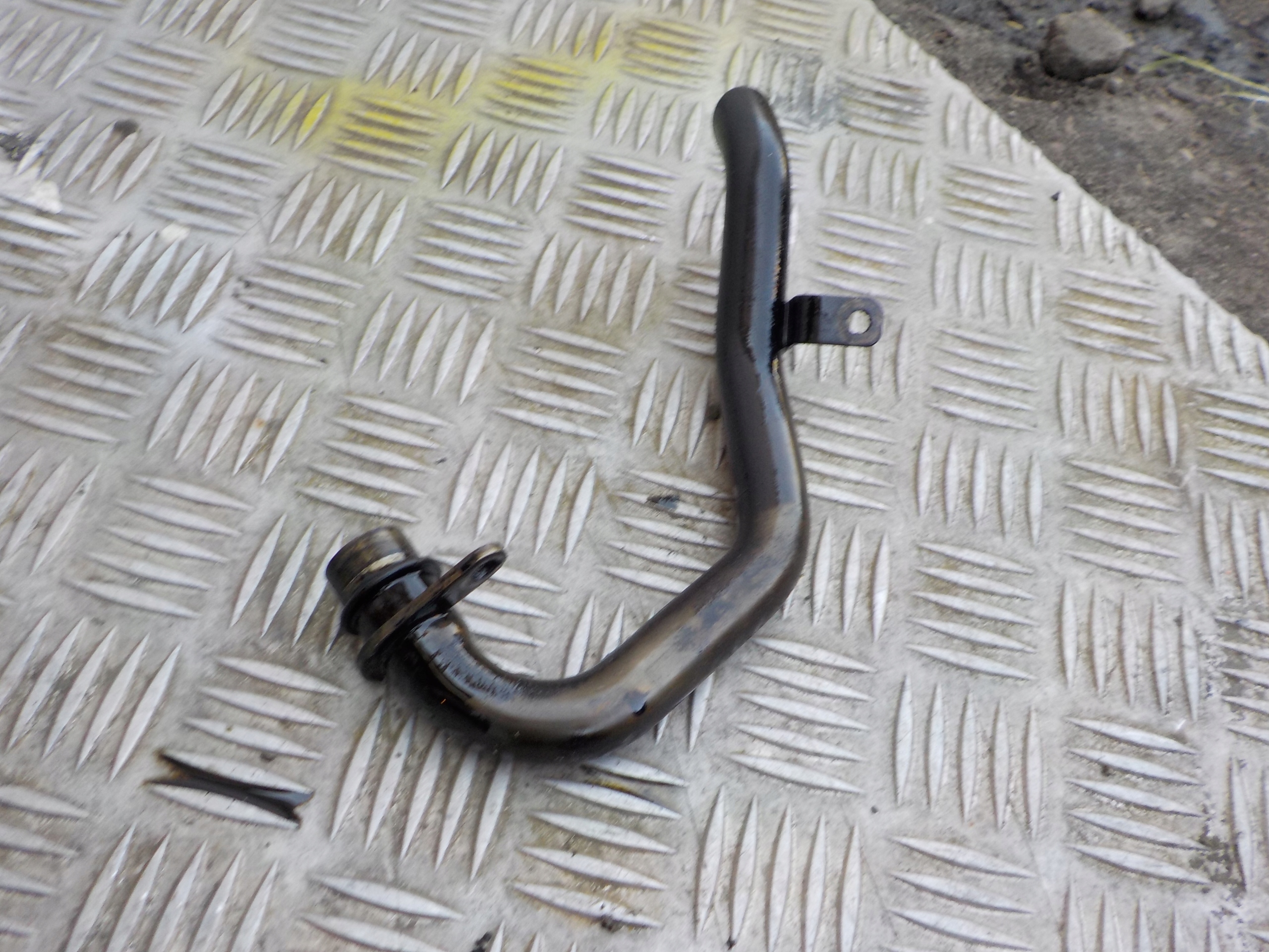 MERCEDES W211 2.2 CDI wiring pipe oil