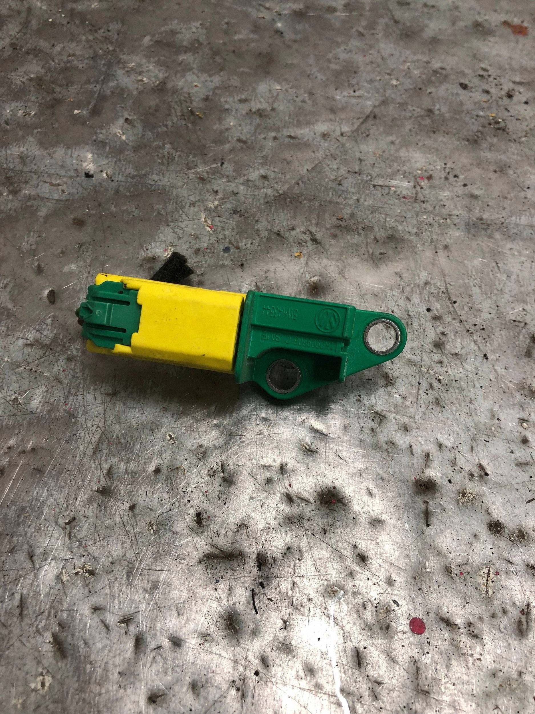 Crashsensor Drucksensor AUDI A6 C6 1K0909606C