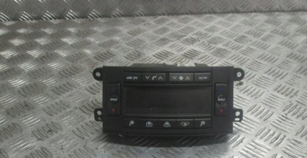панель кондиционера 3.6 Cadillac SRX 2005 04-