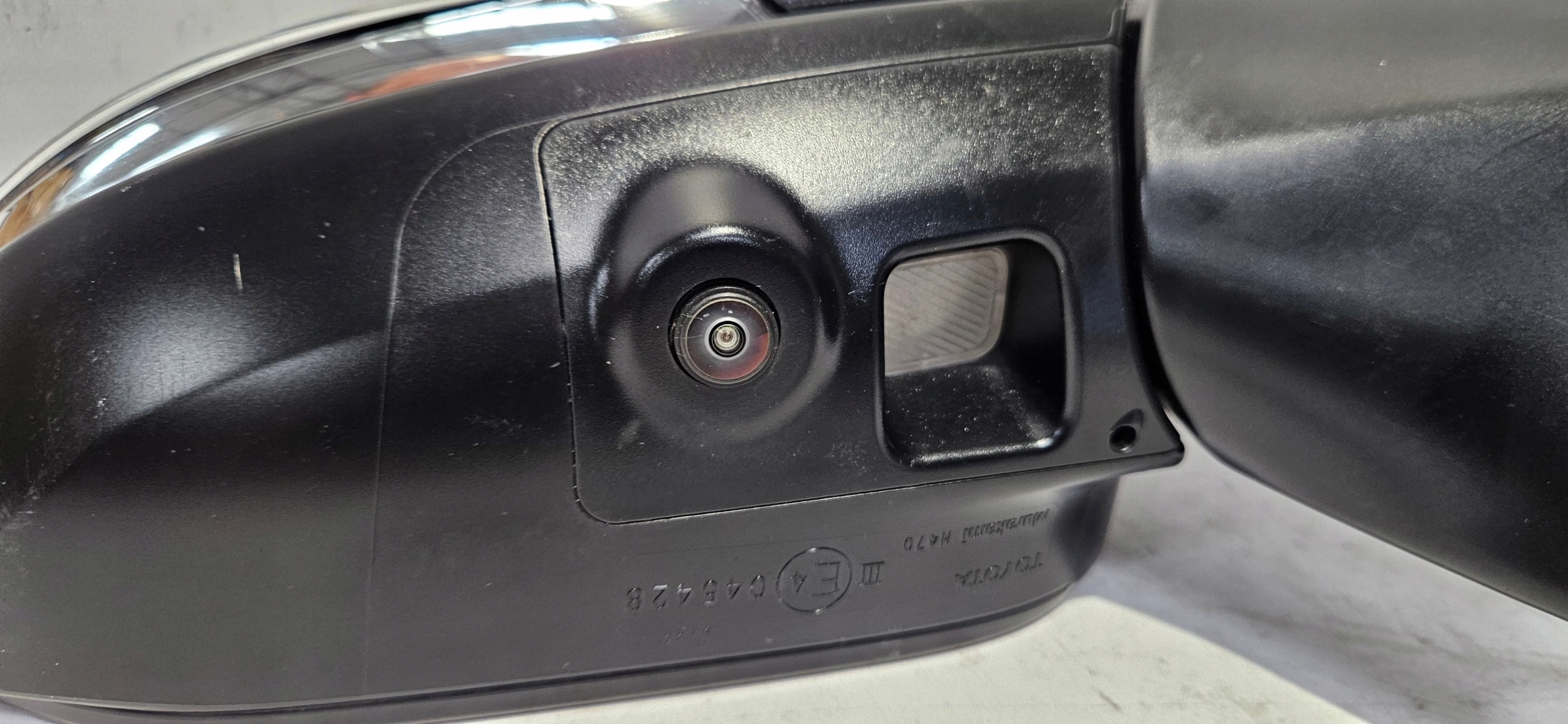 Spiegel rechts KAMERA TOYOTA RAV4 18- Original 12 + 1 PIN