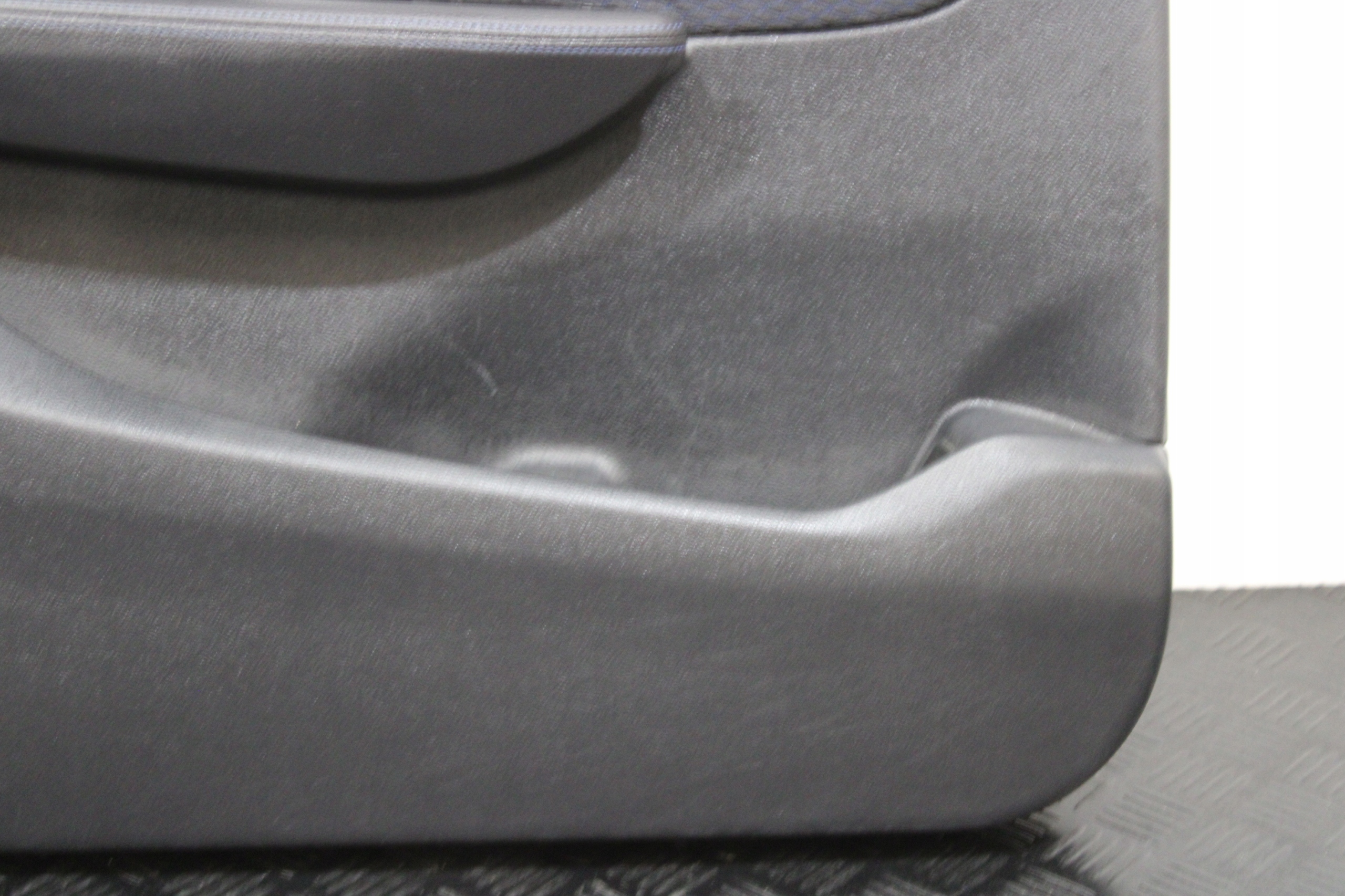 upholstery side door left front BMW 2 F45 ACTIVE TOURER