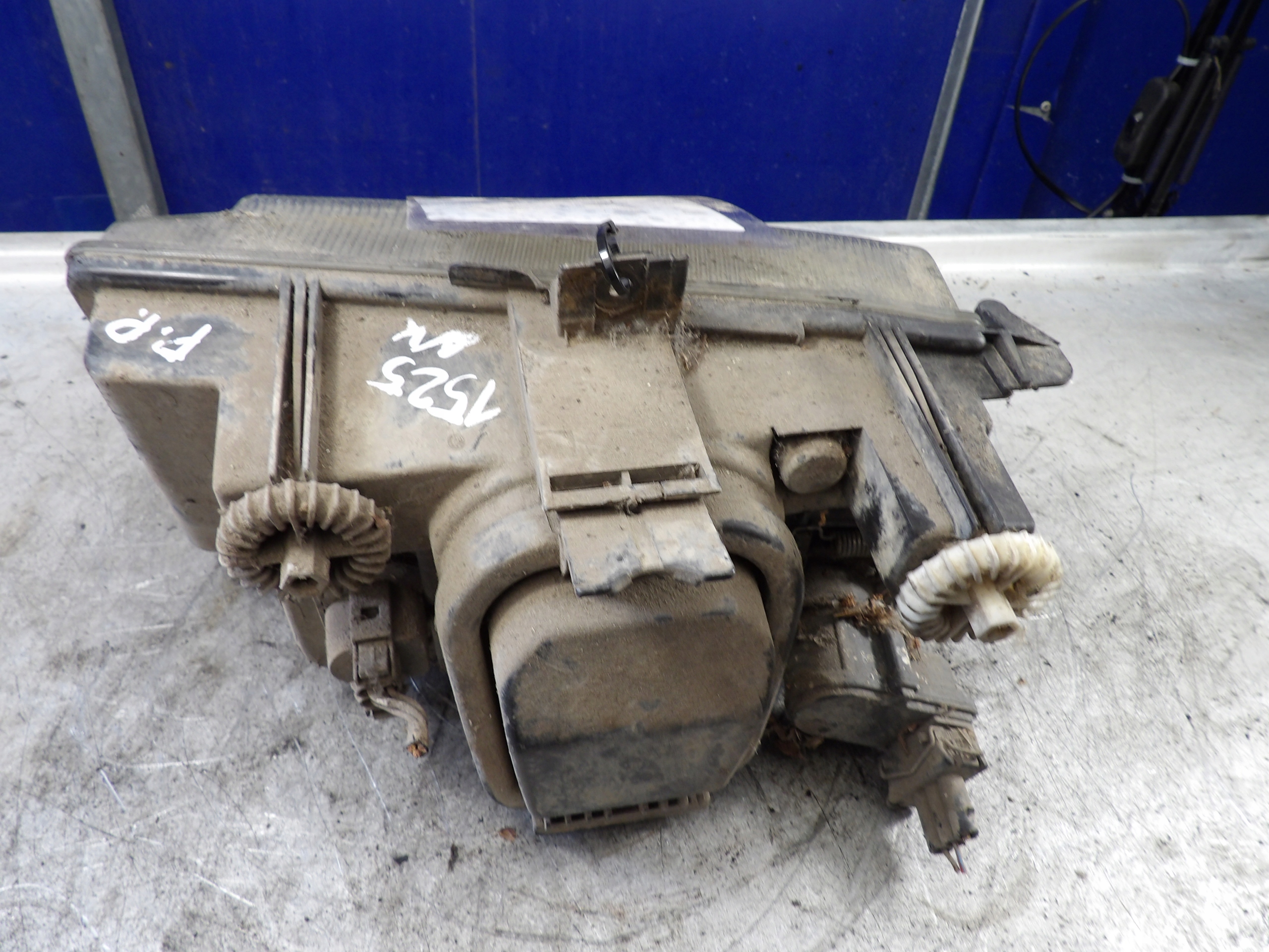 VW transporter T4 light front right