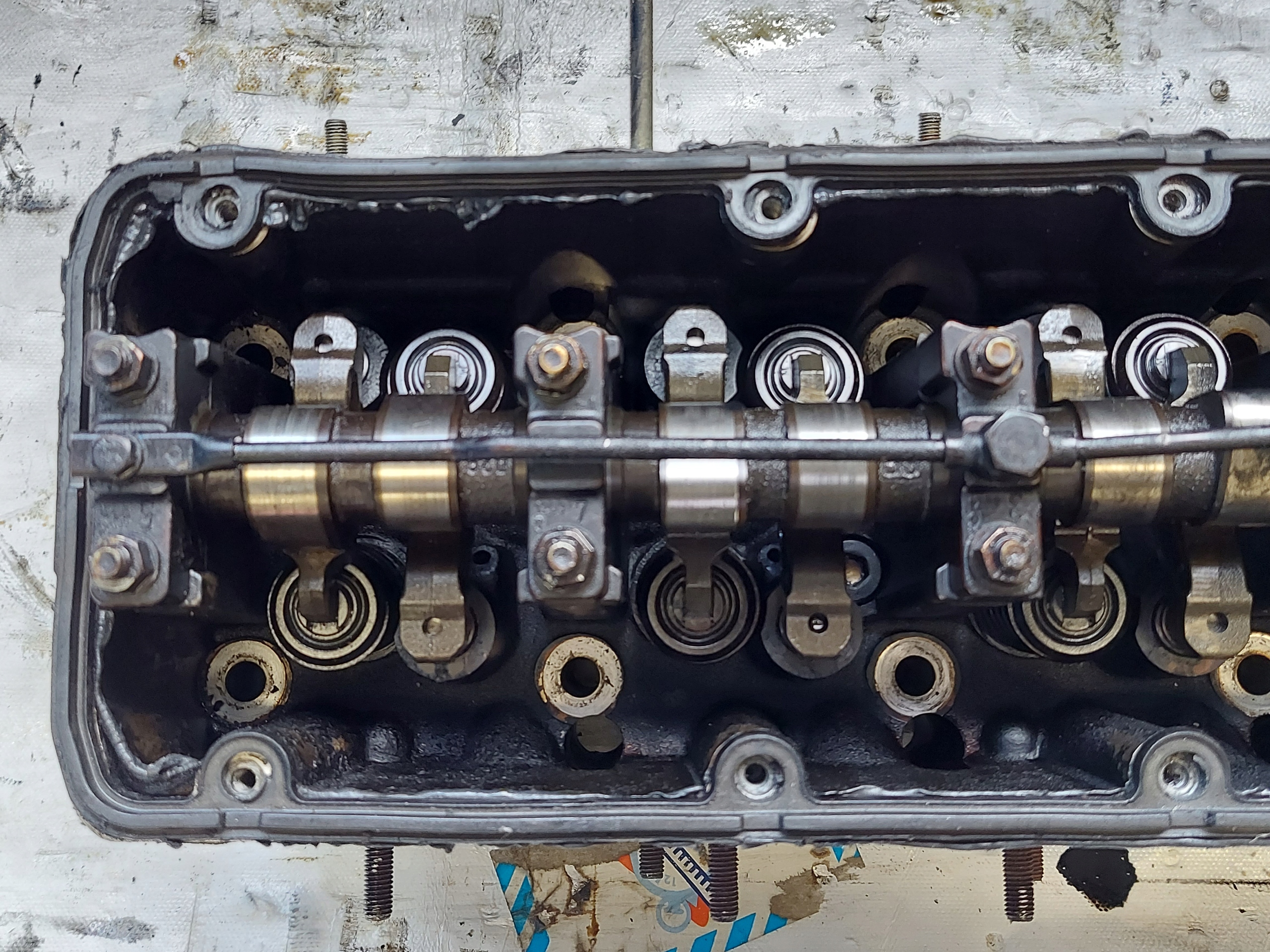 head. BMW E30 1.8 B 1706937