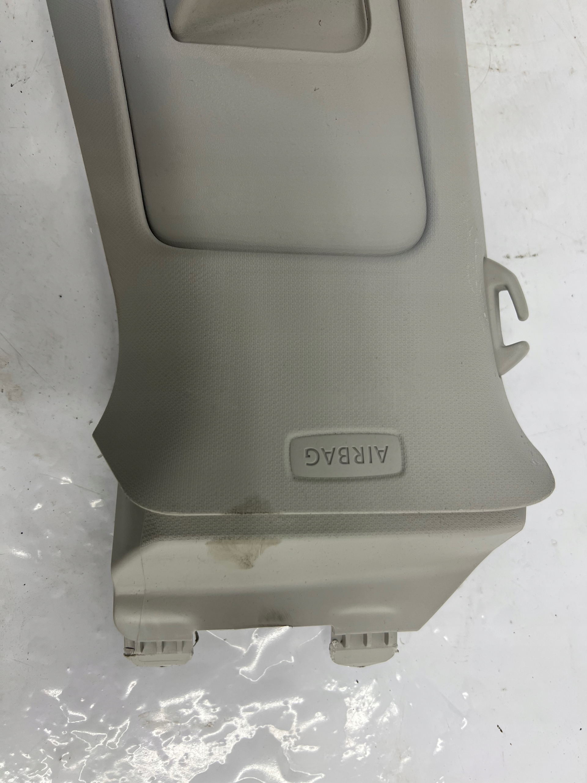 plastic cover SLUPKA left 2GM867243B VW T-CROSS