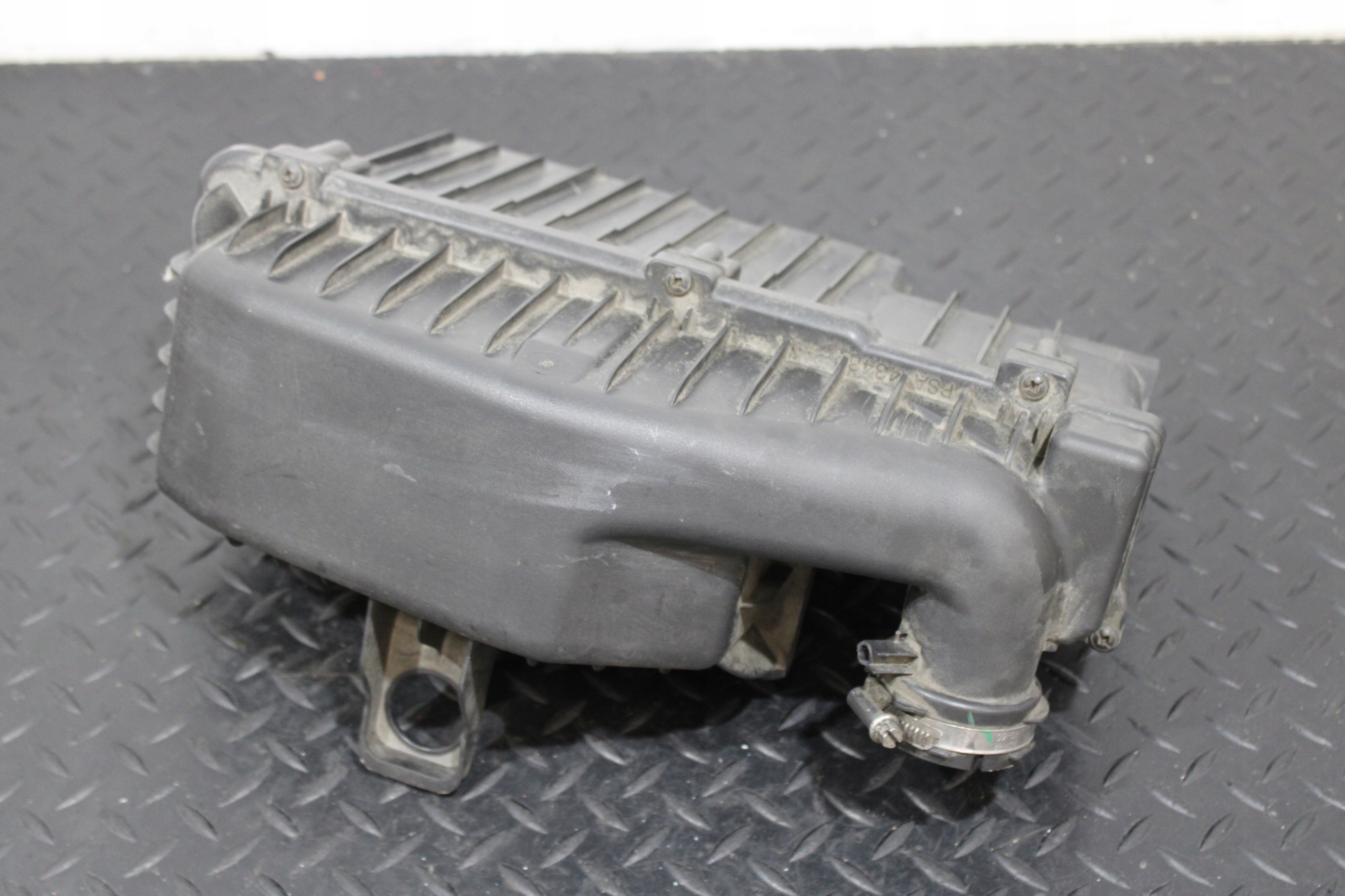 Gehäuse filter luft CITROEN C3 III 3 9826454780