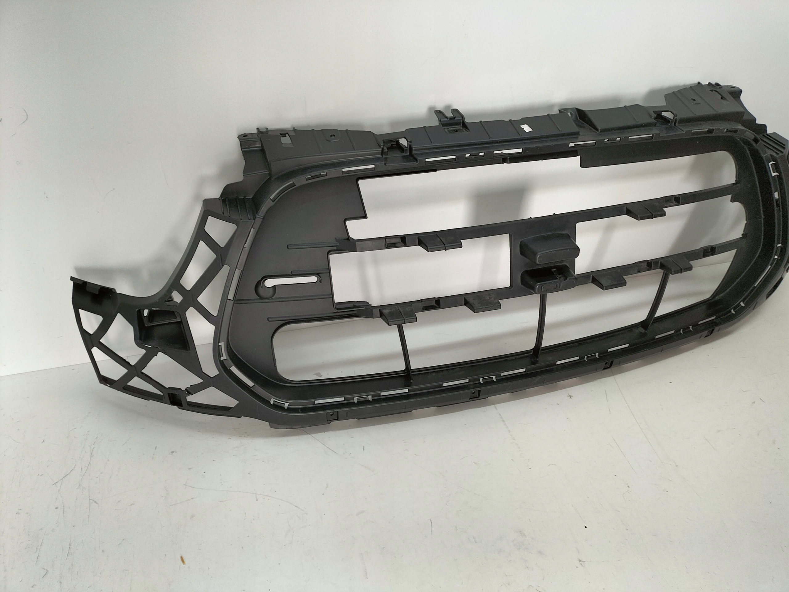 support pillar grille of a bumper front FORD TRANSIT MK8 14