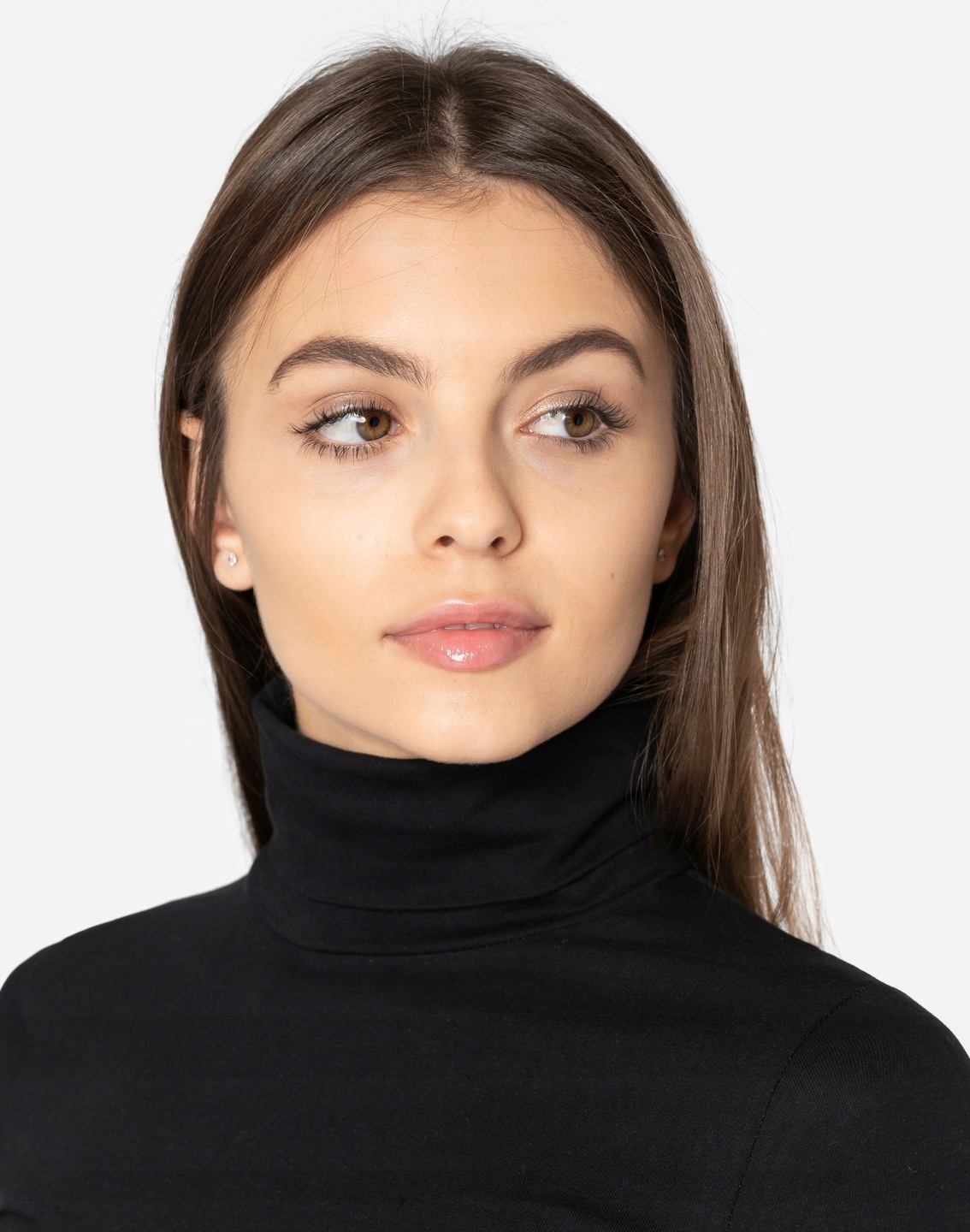 Elegancki Klasyczny Cienki Sweterek Golf Damski Sweter Czarny 8112-01 L/XL Rozmiar L/XL