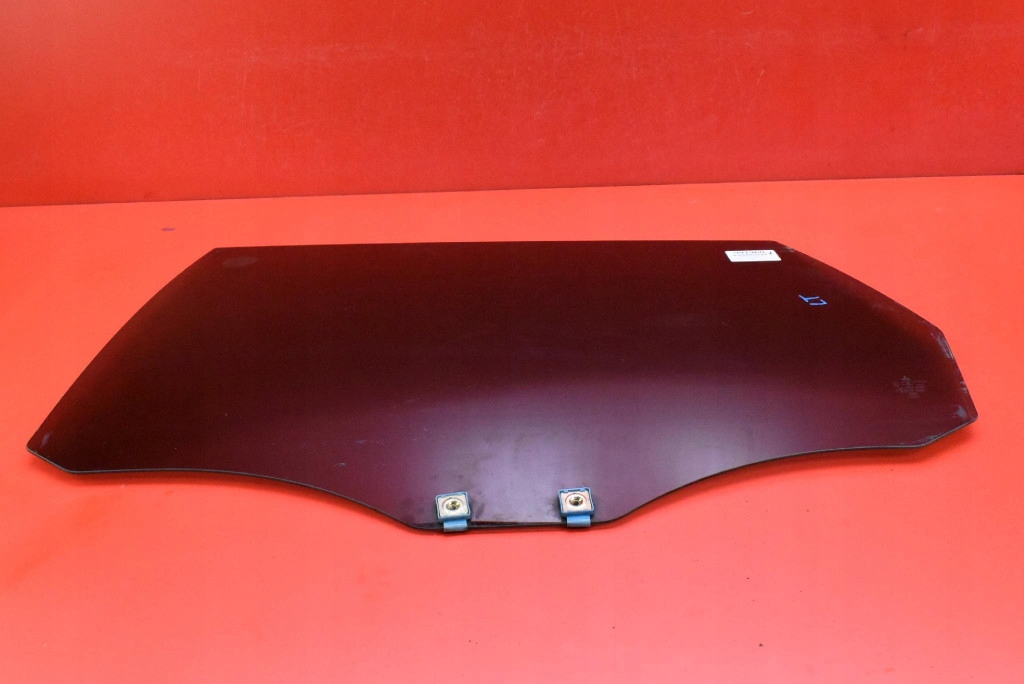 window side left rear part rear MITSUBISHI GRANDIS 03-11