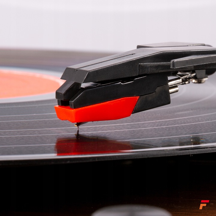 Stylowy Gramofon z głośnikami BT USB RCA + winyl EAN (GTIN) 8715693332230