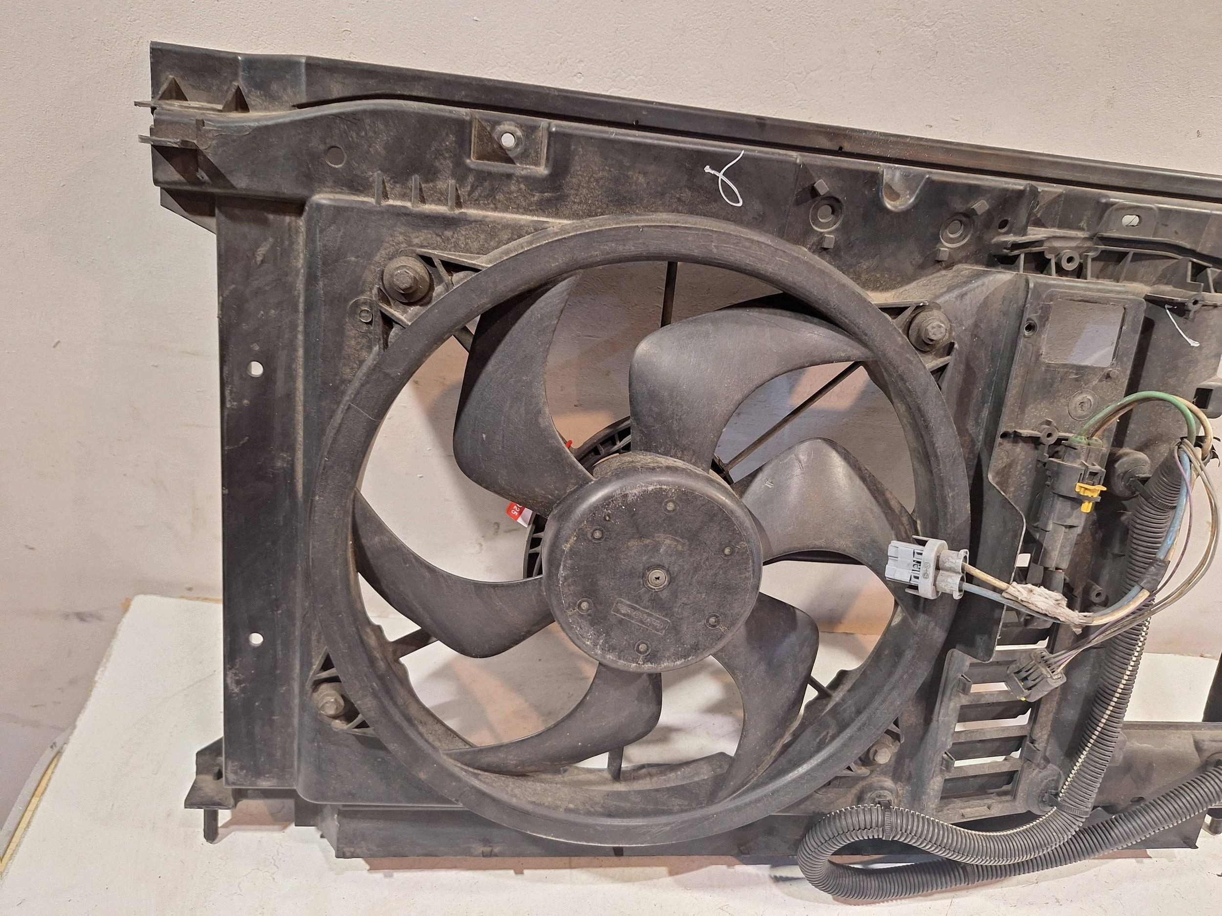 Radiateur climatisation Renault Megane III 921000294R